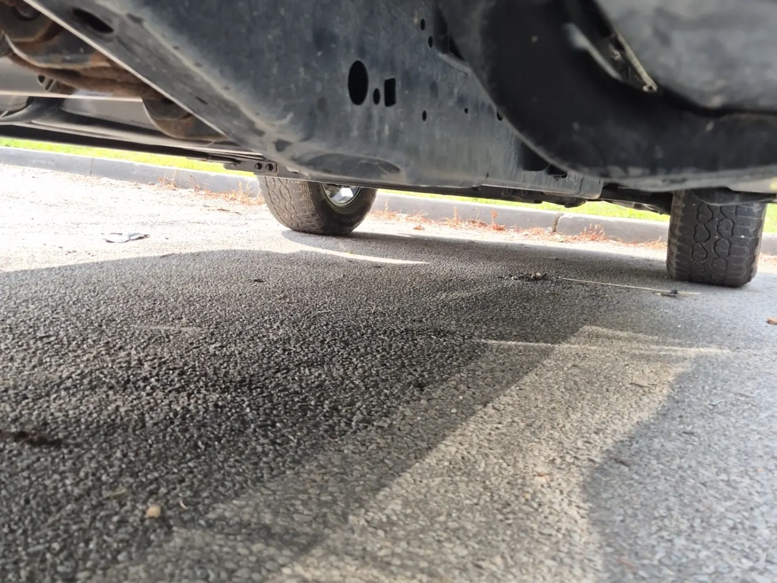 Undercarriage - Passenger Photo