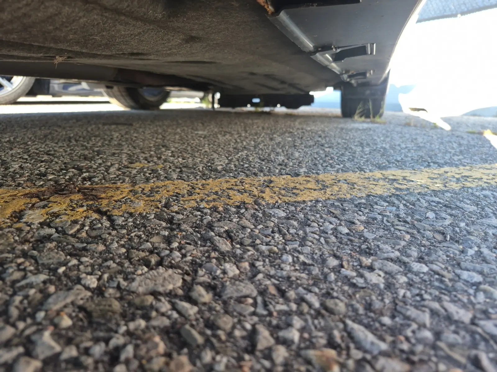 Undercarriage - Passenger Photo