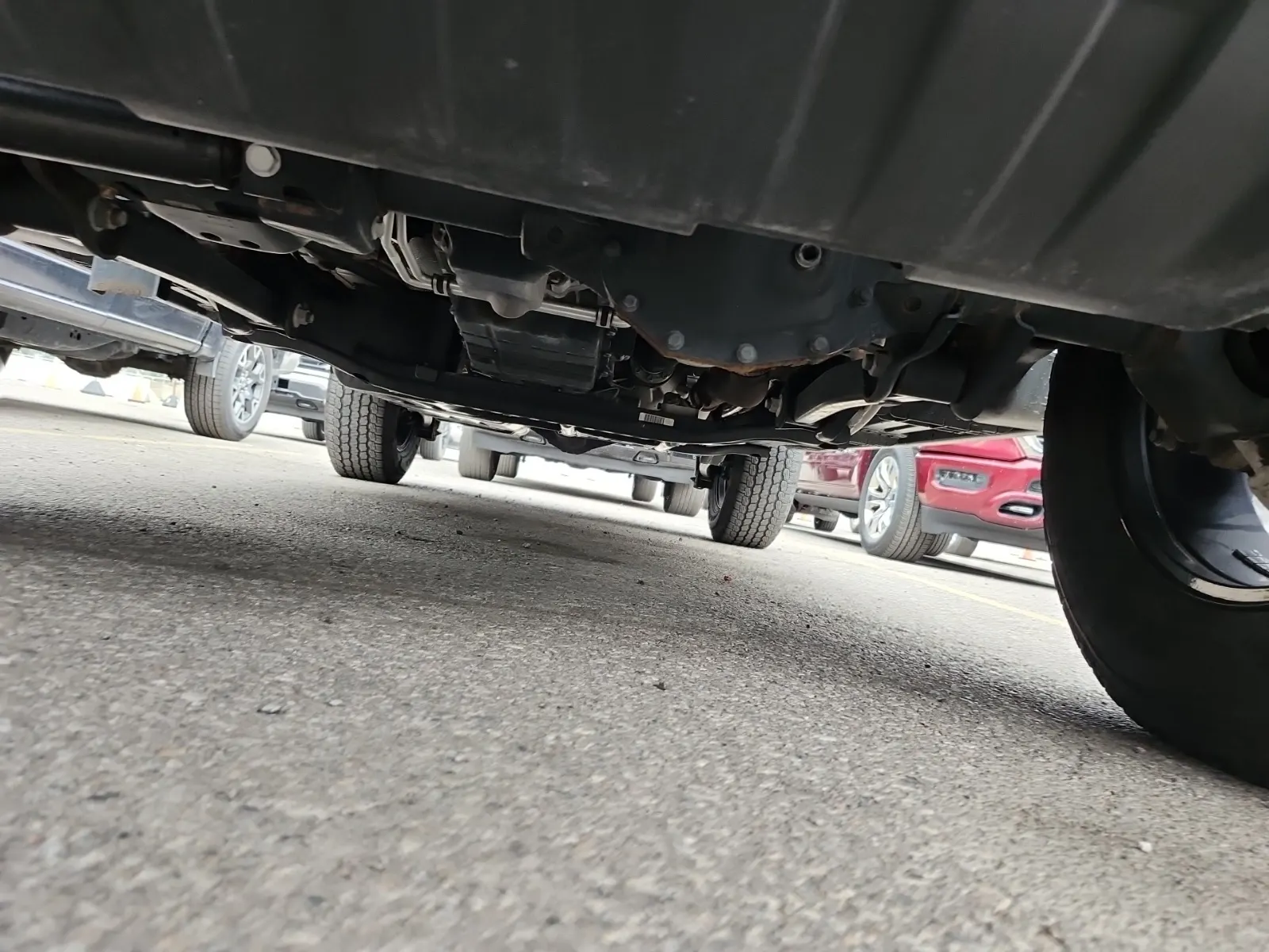 Undercarriage - Front Photo