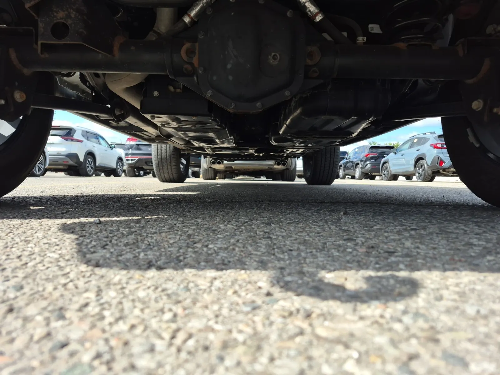 Undercarriage - Rear Photo