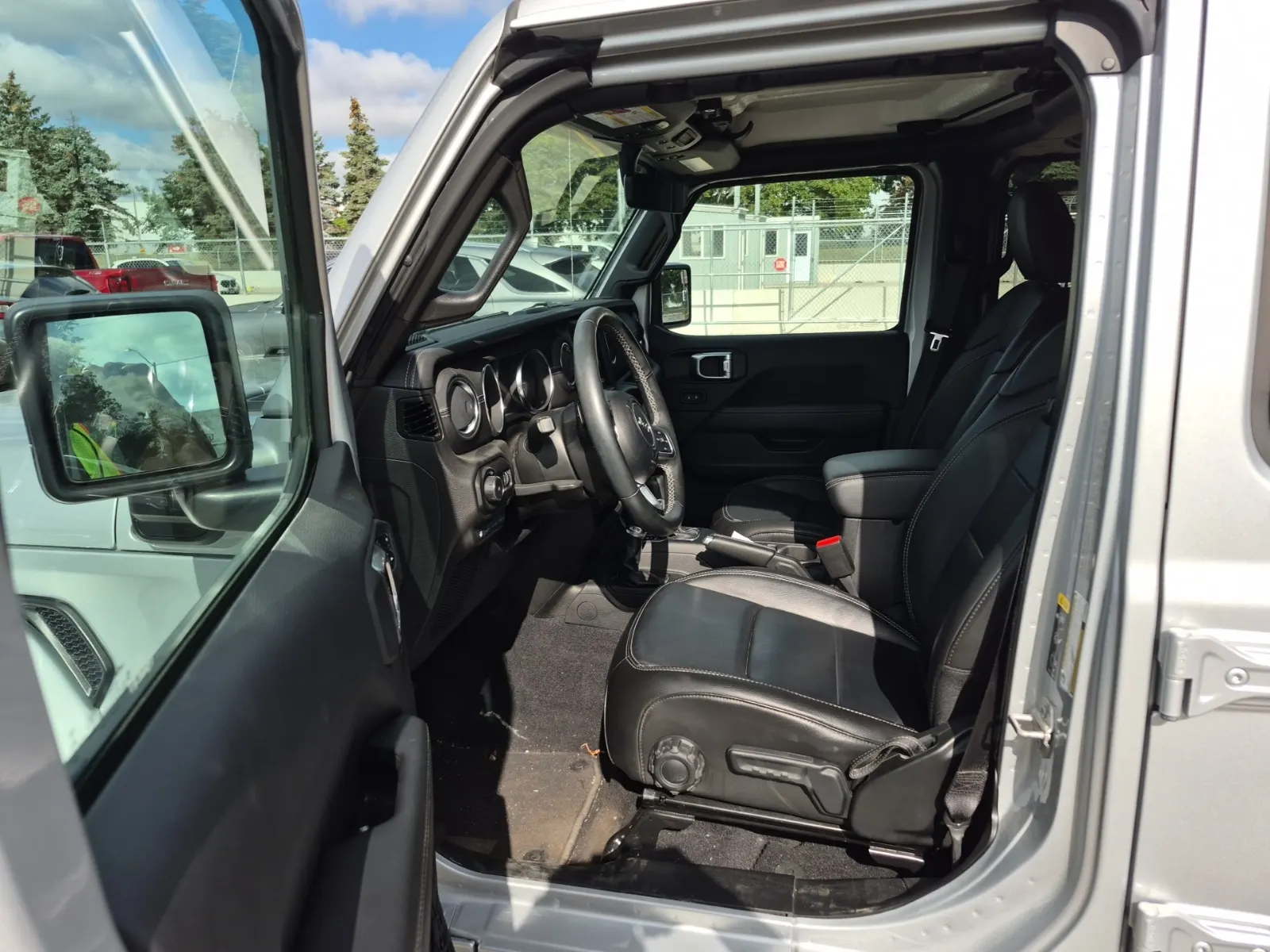 Front Interior Photo