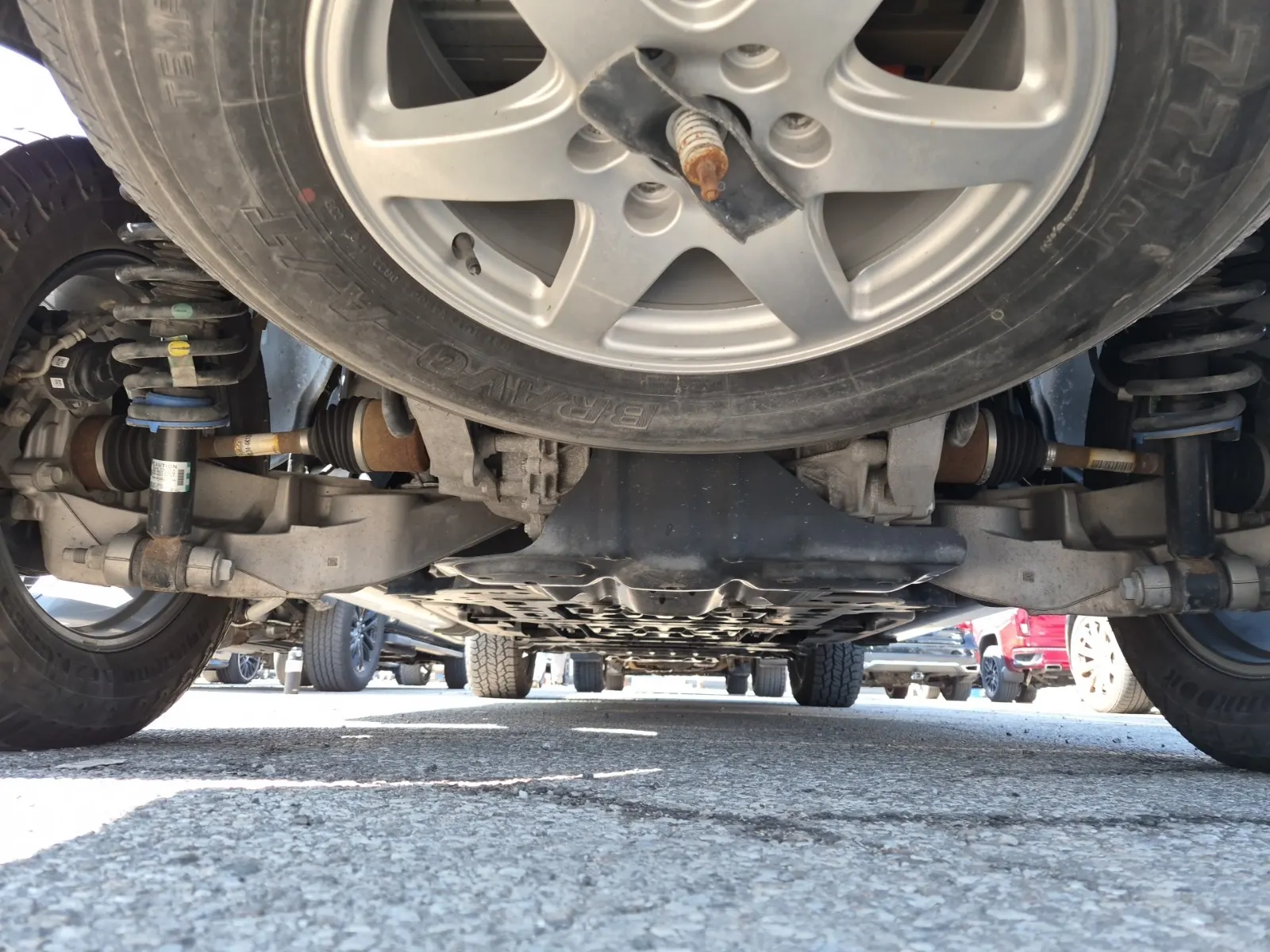 Undercarriage - Rear Photo