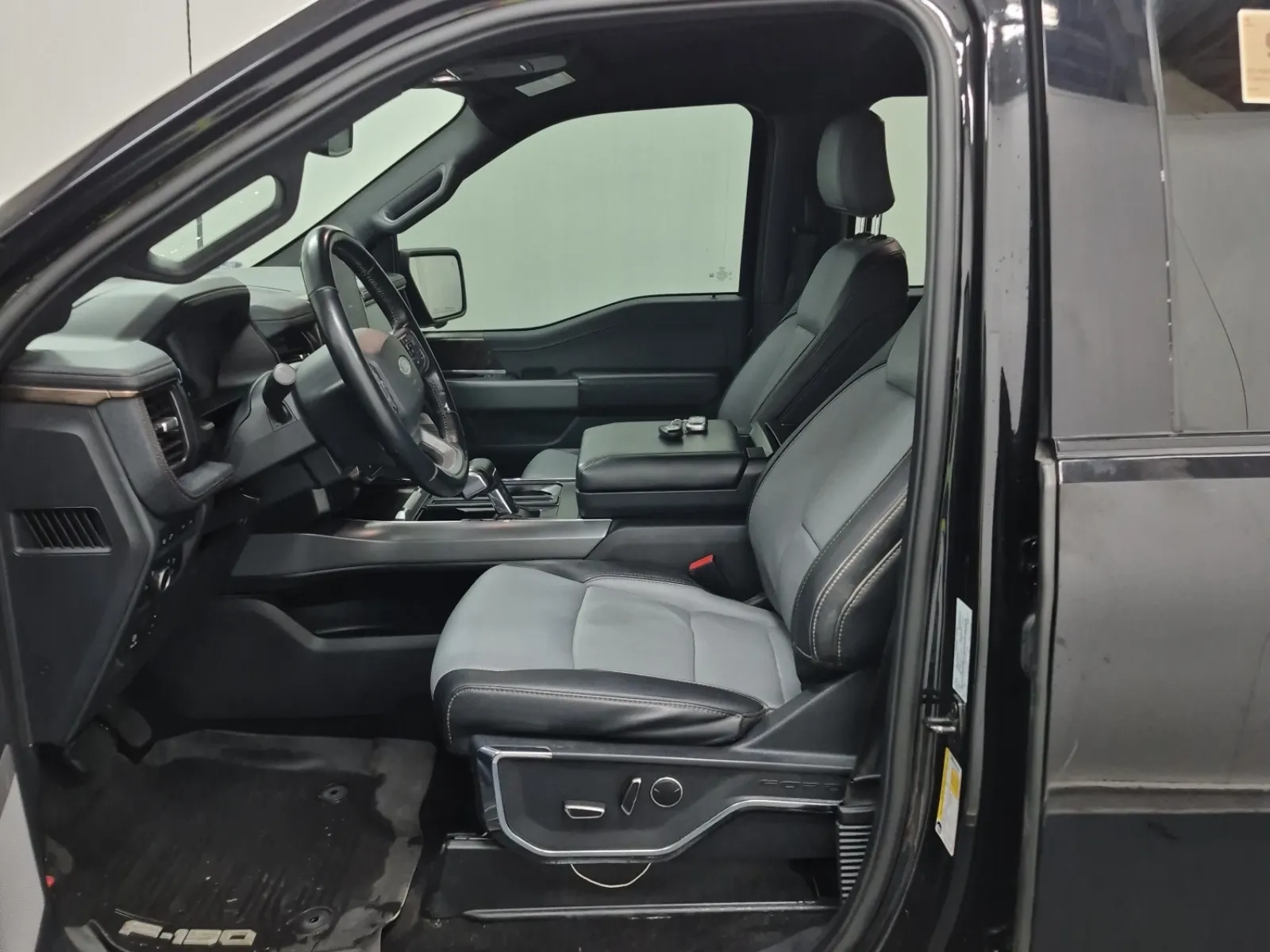 Front Interior Photo