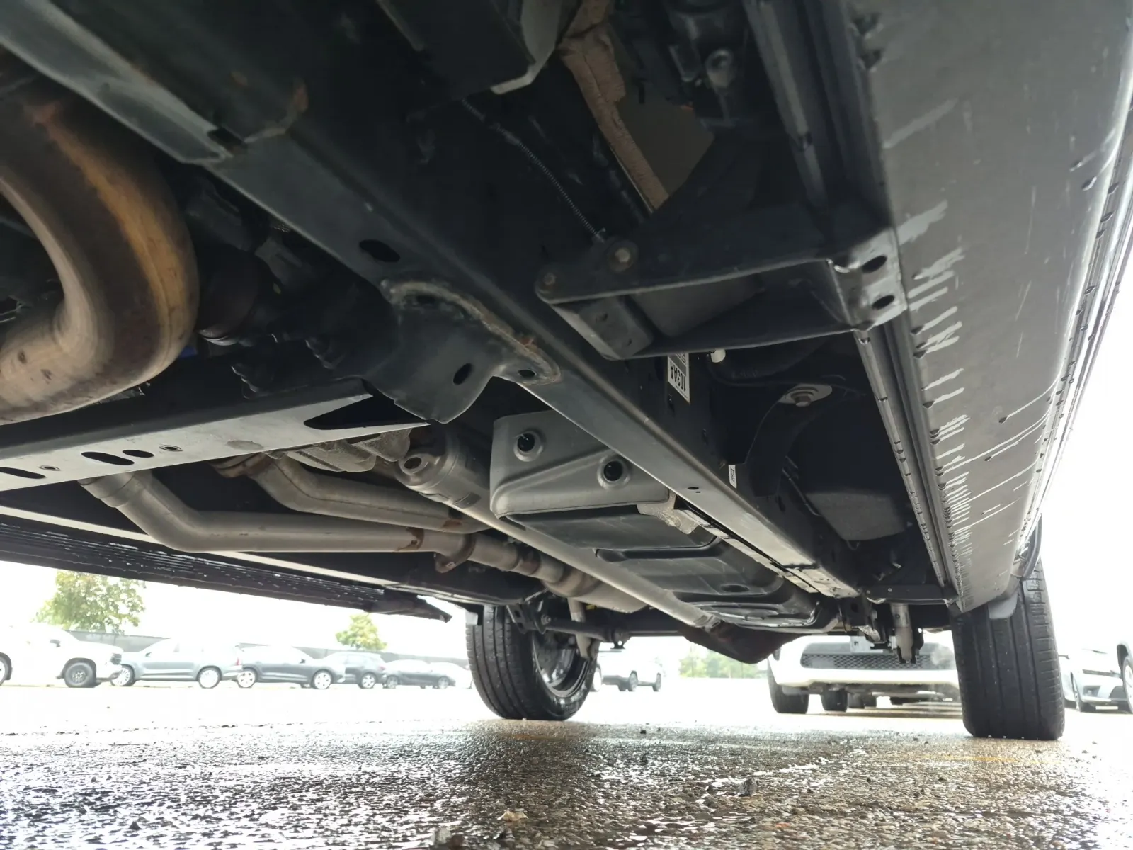 Undercarriage - Driver Photo