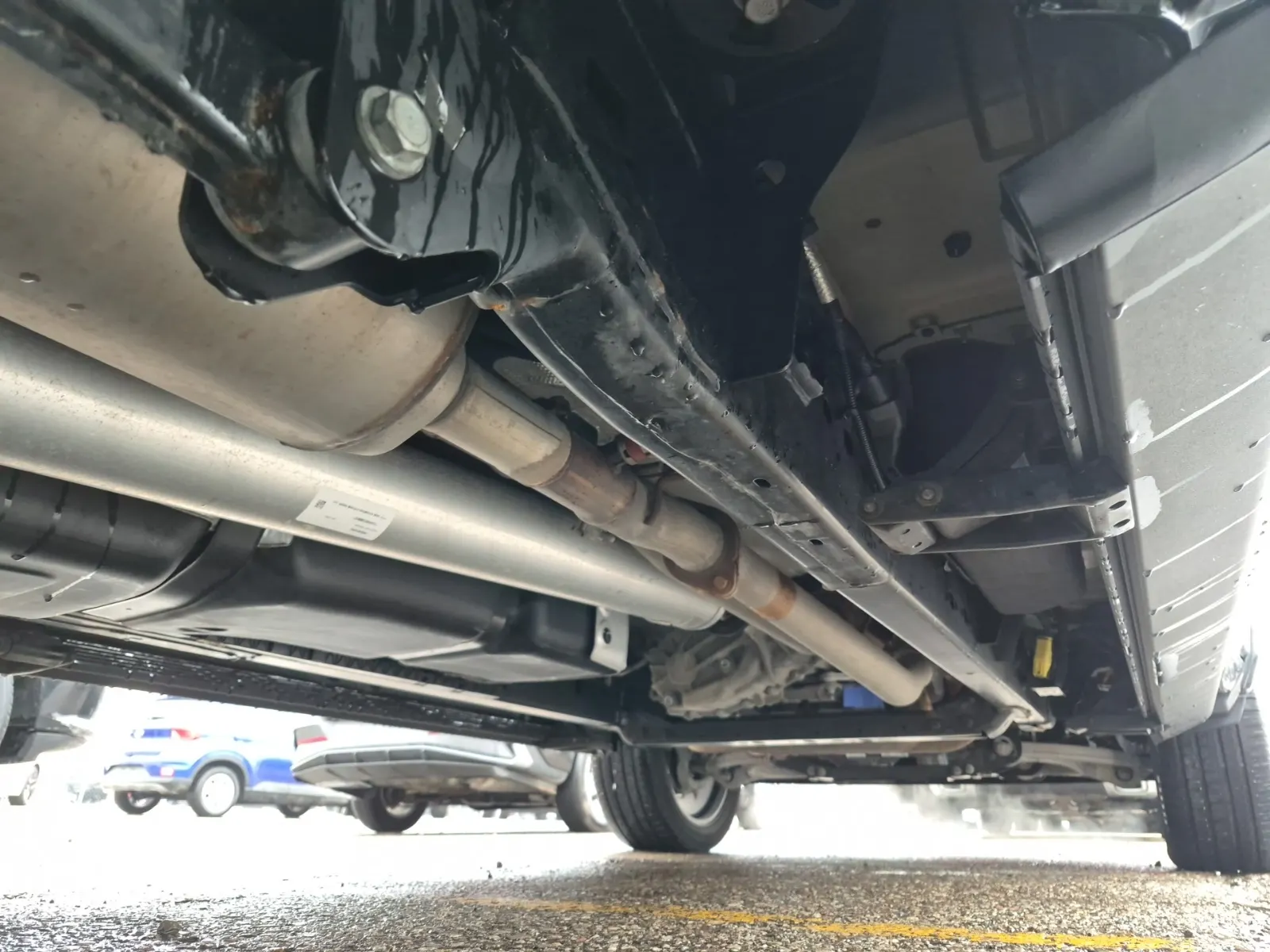 Undercarriage - Passenger Photo