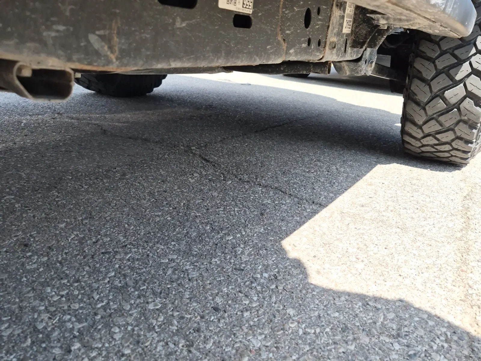 Undercarriage - Driver Photo