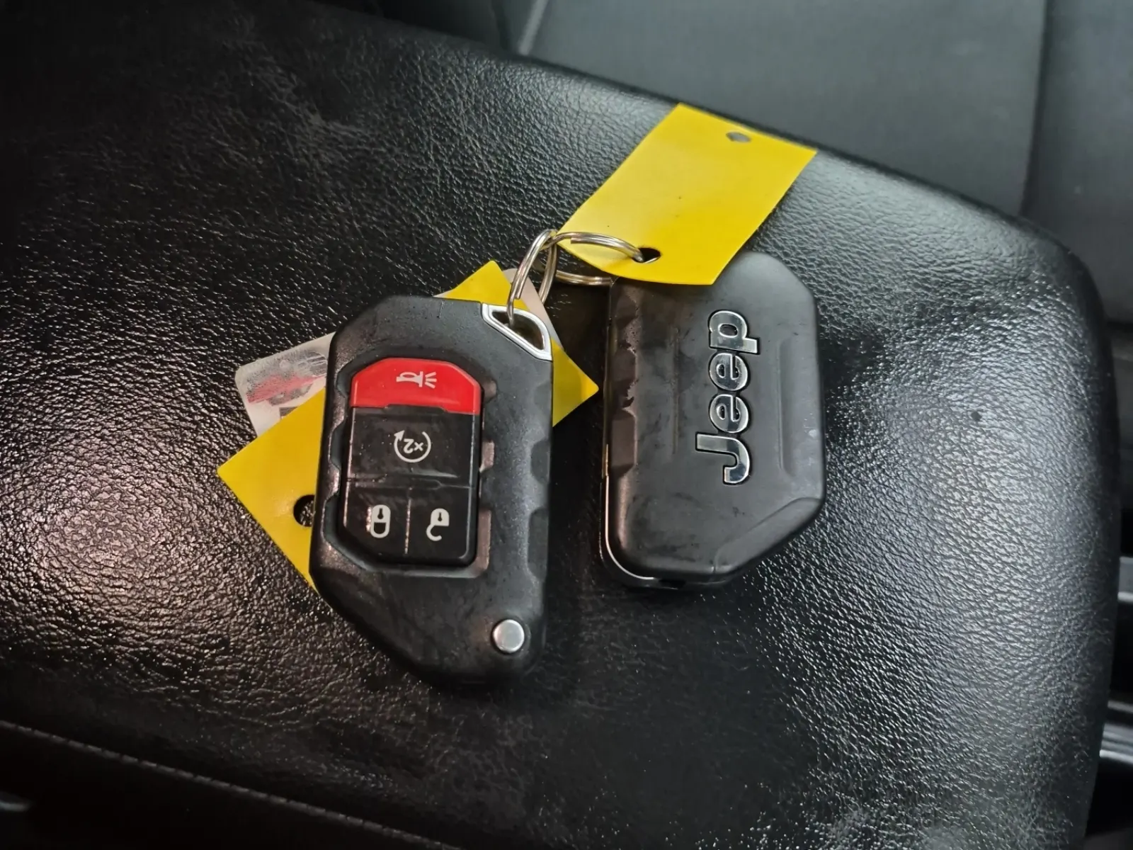 Keys/Fobs/Manual Photo
