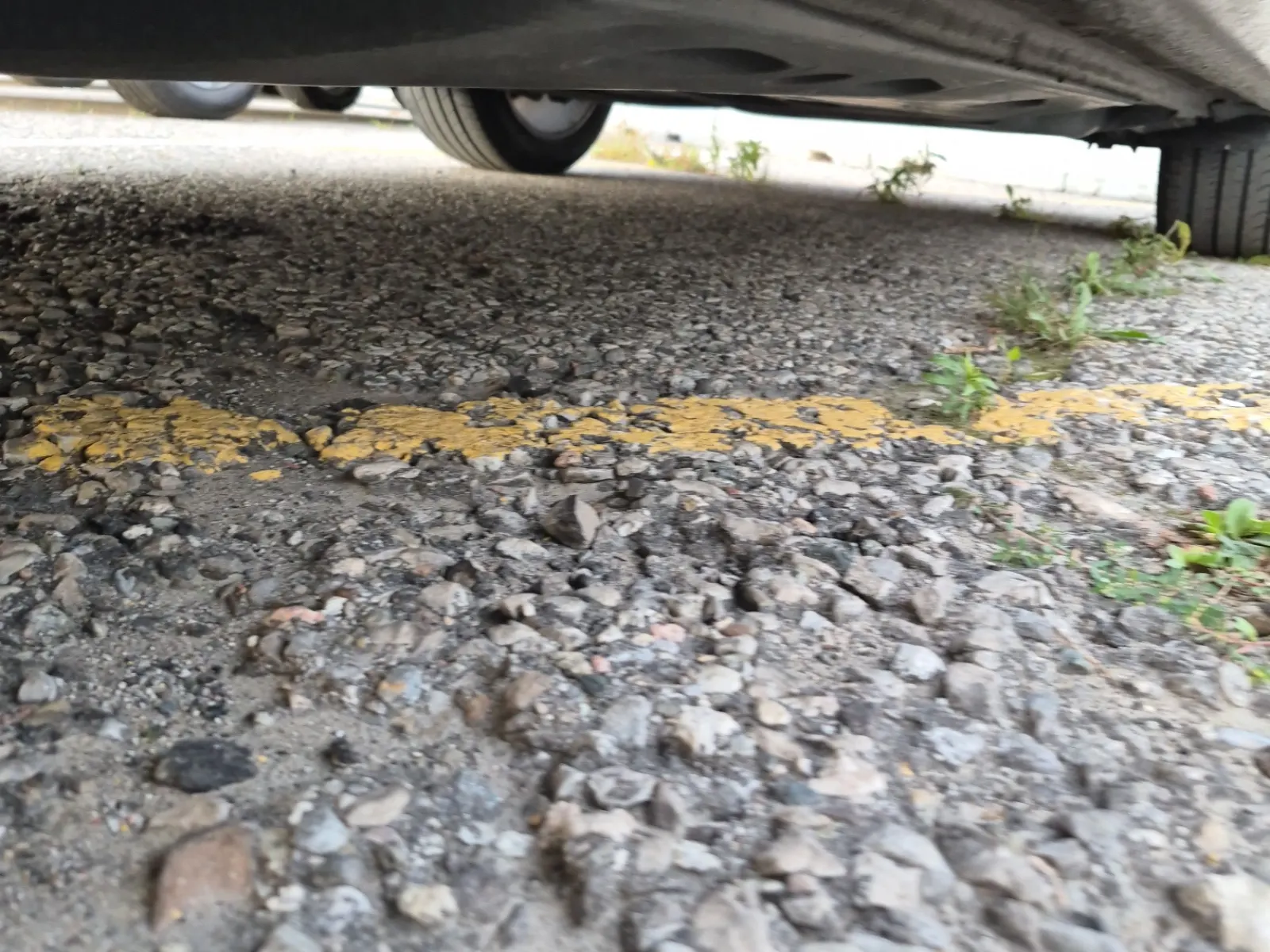 Undercarriage - Driver Photo