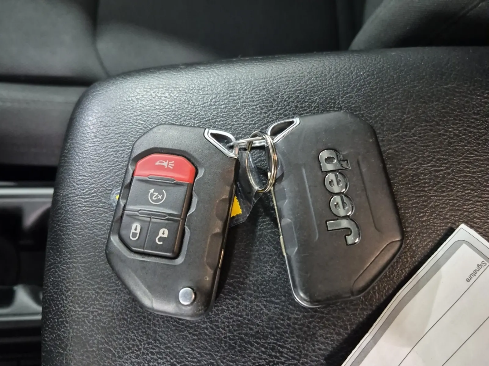 Keys/Fobs/Manual Photo