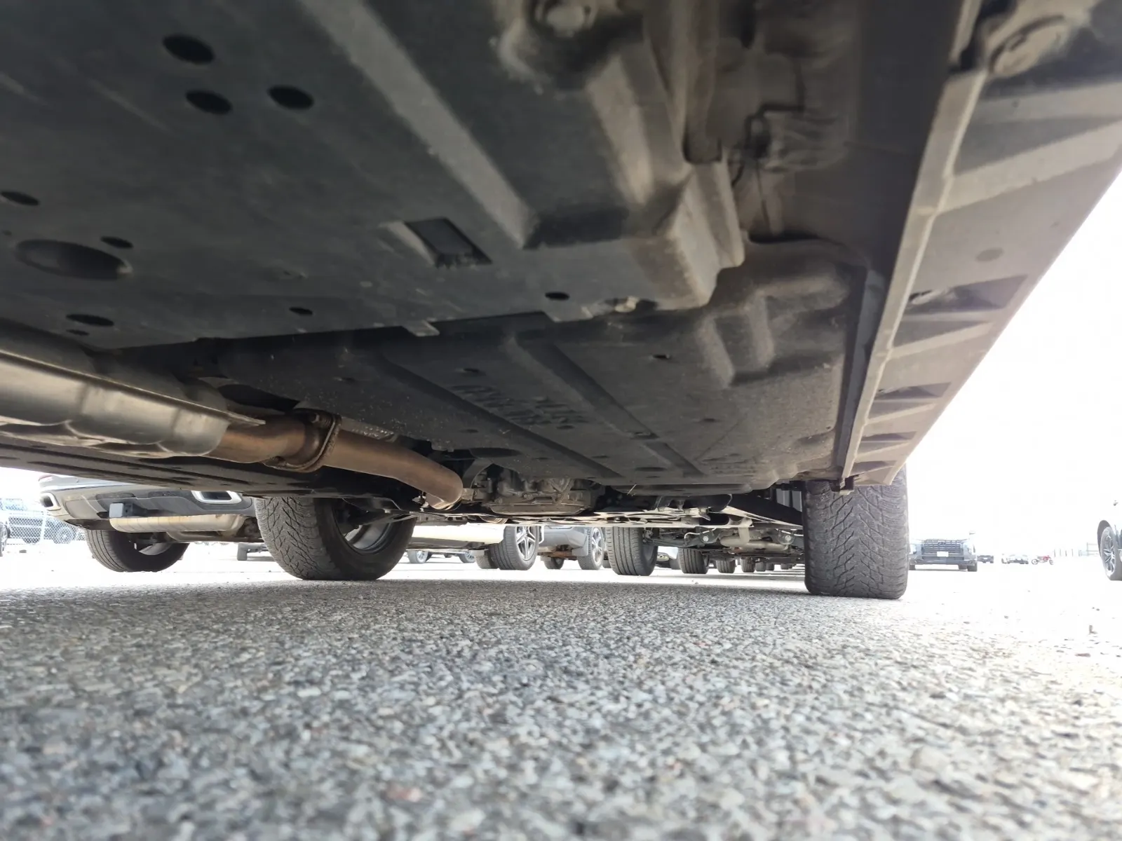 Undercarriage - Passenger Photo