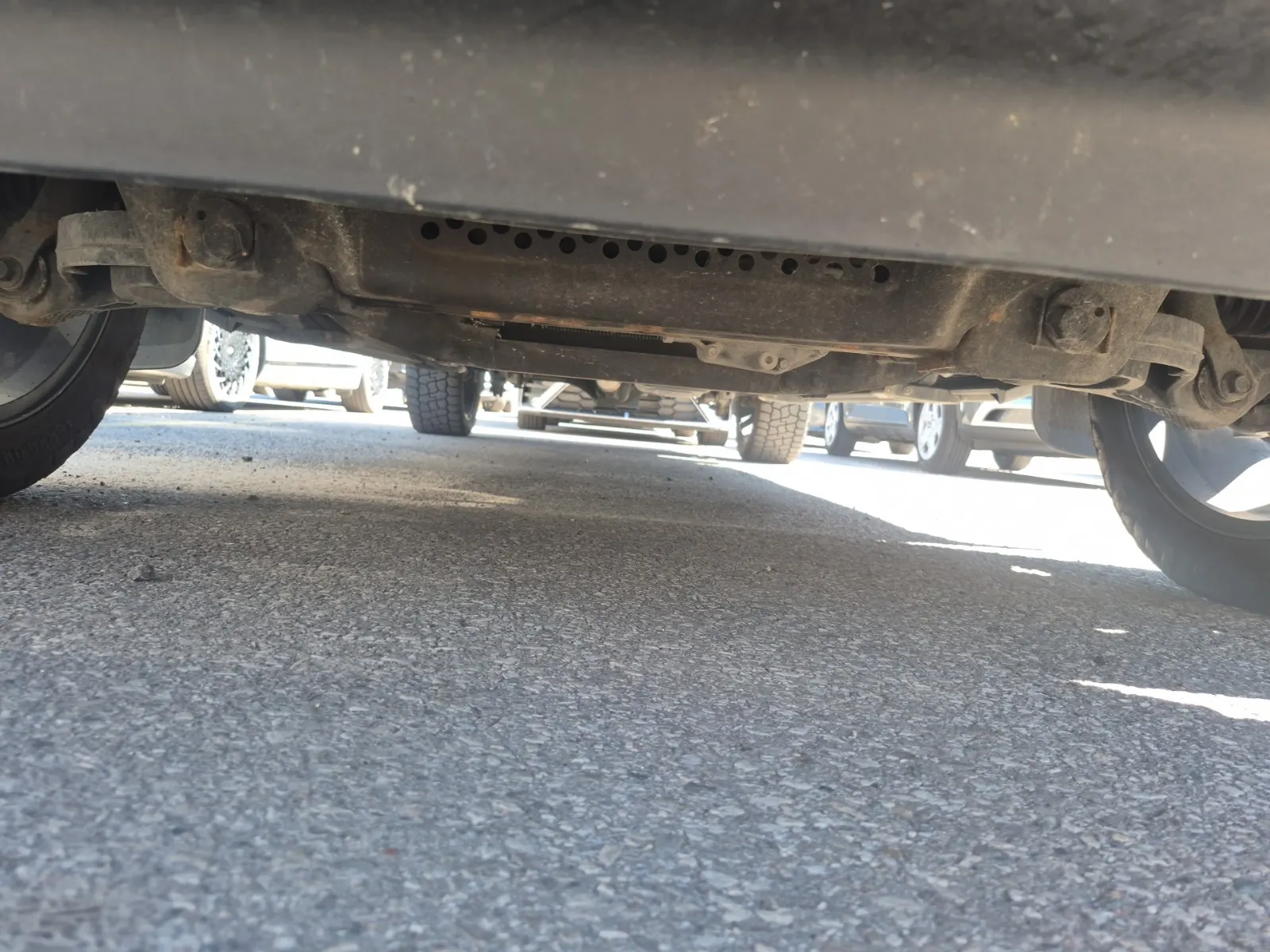 Undercarriage - Front Photo