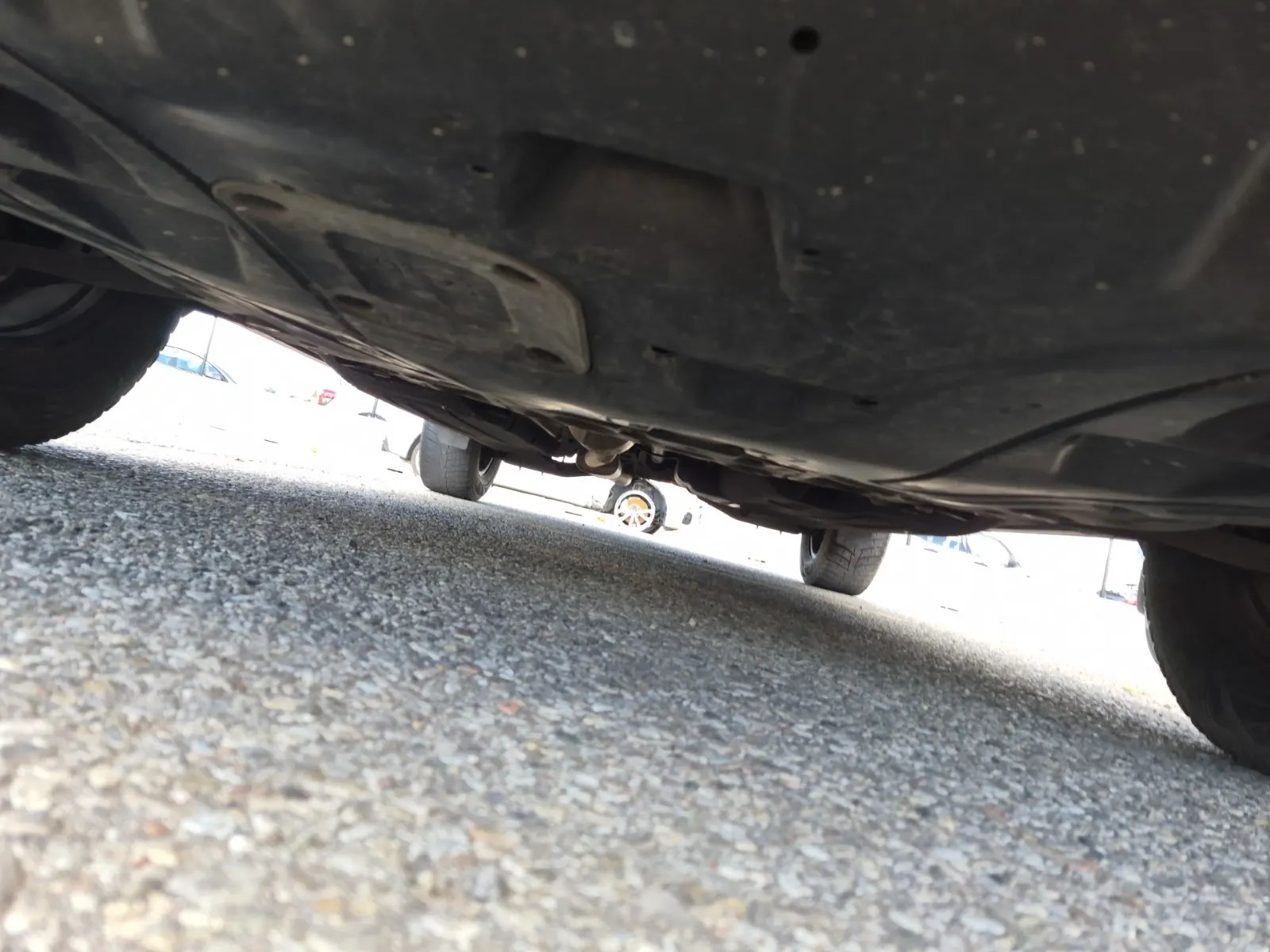 Undercarriage - Front Photo