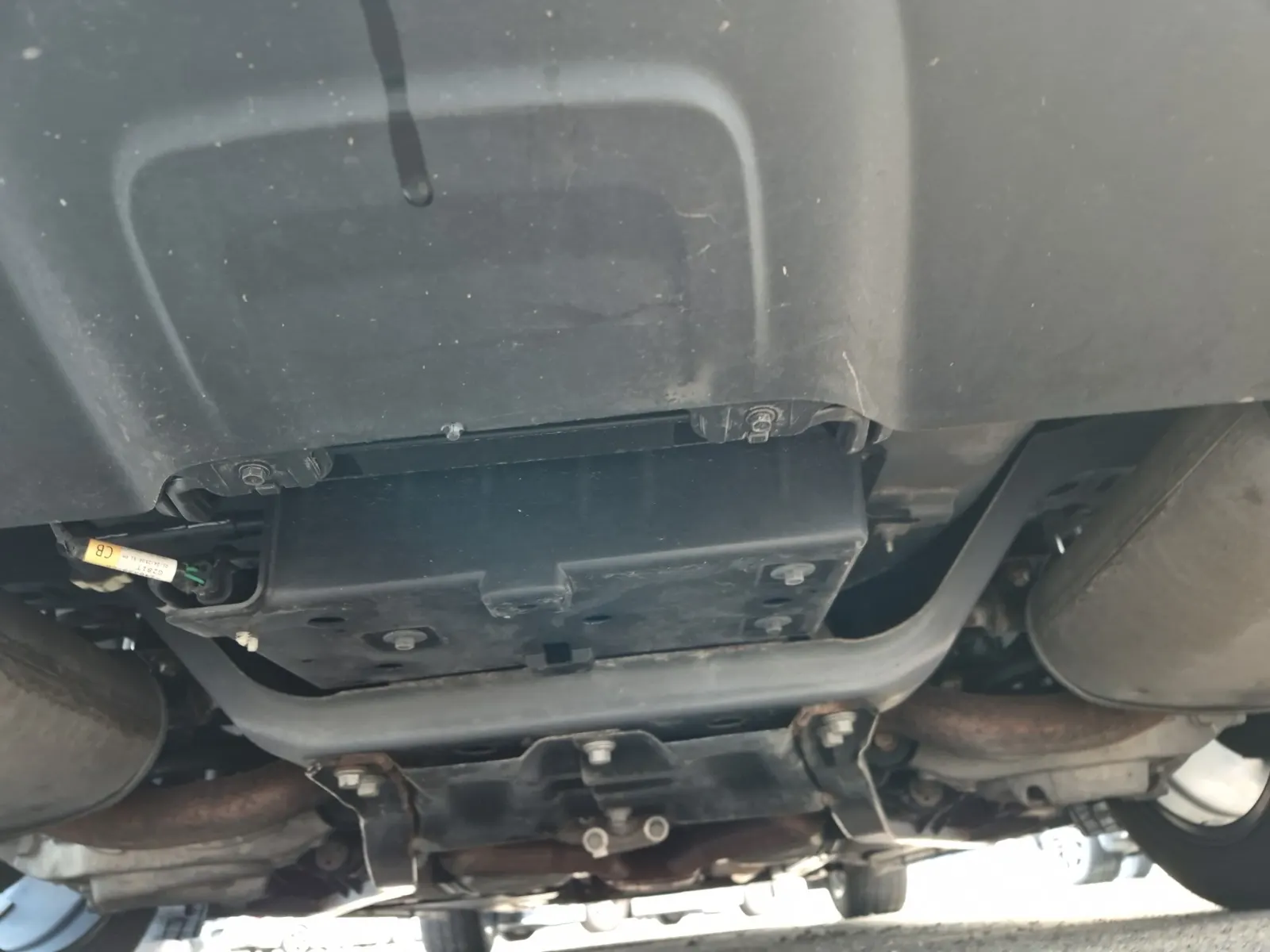 Undercarriage - Rear Photo