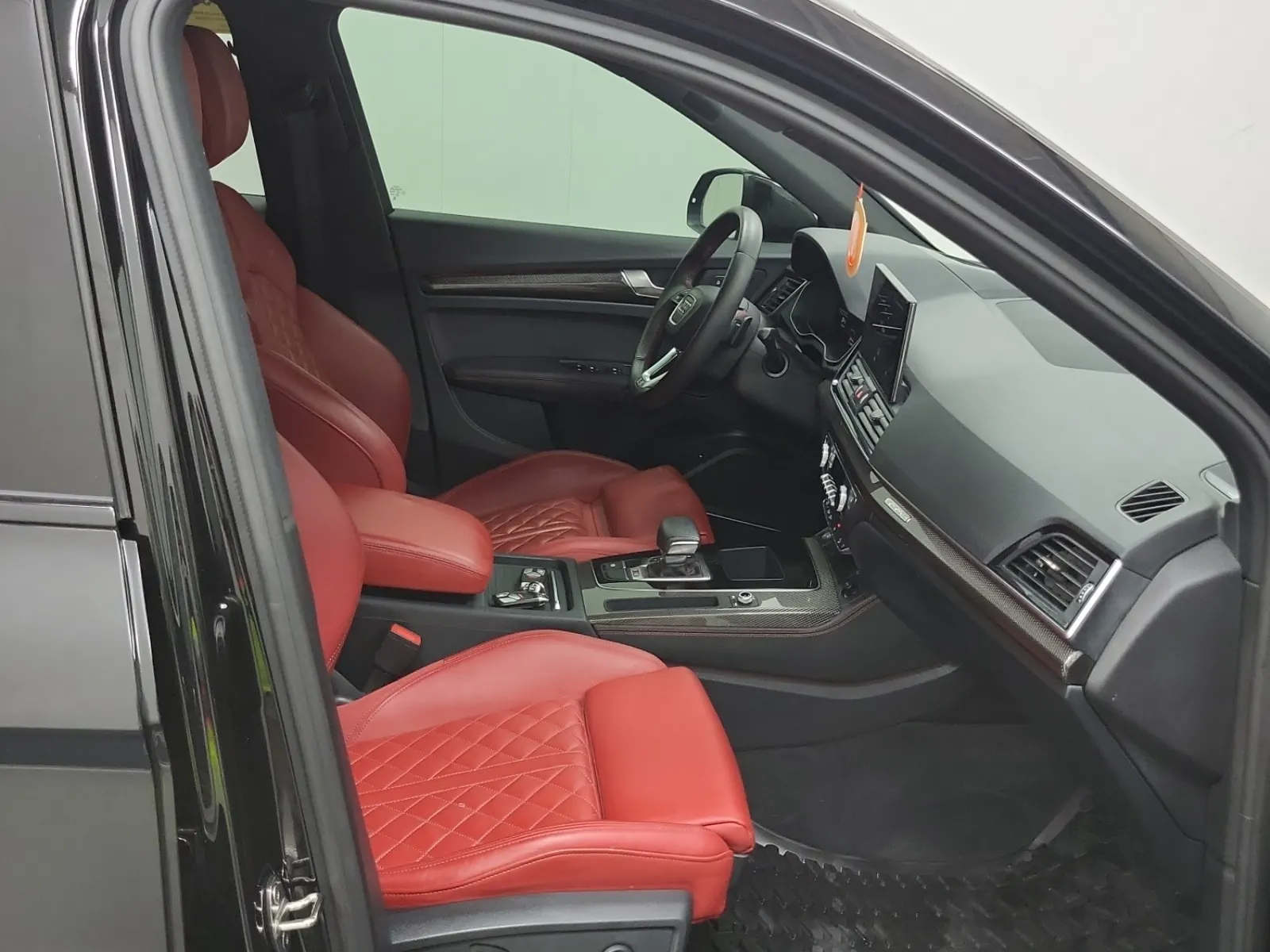 Right Side Interior Photo