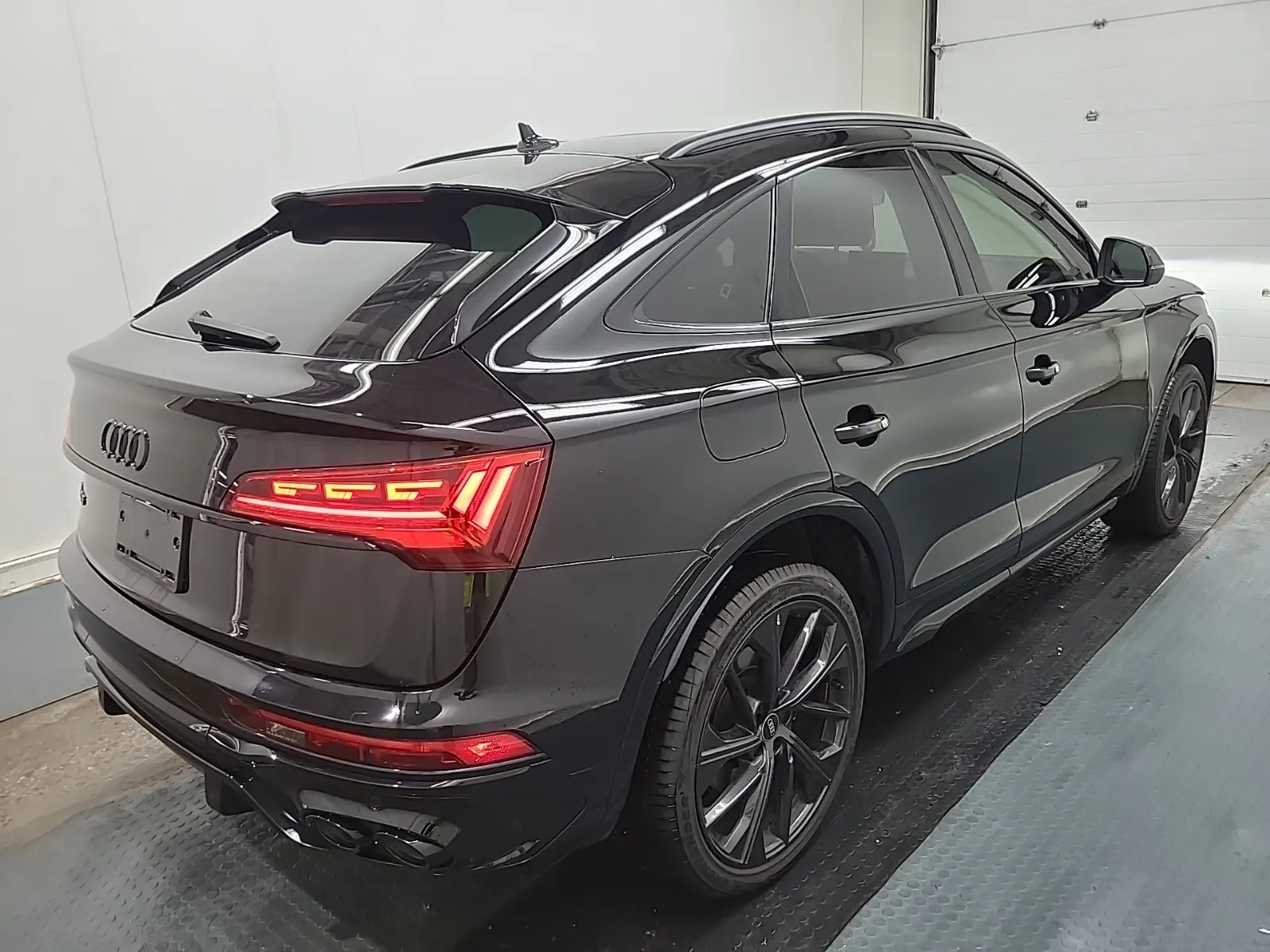 Passenger Rear 3/4 Photo