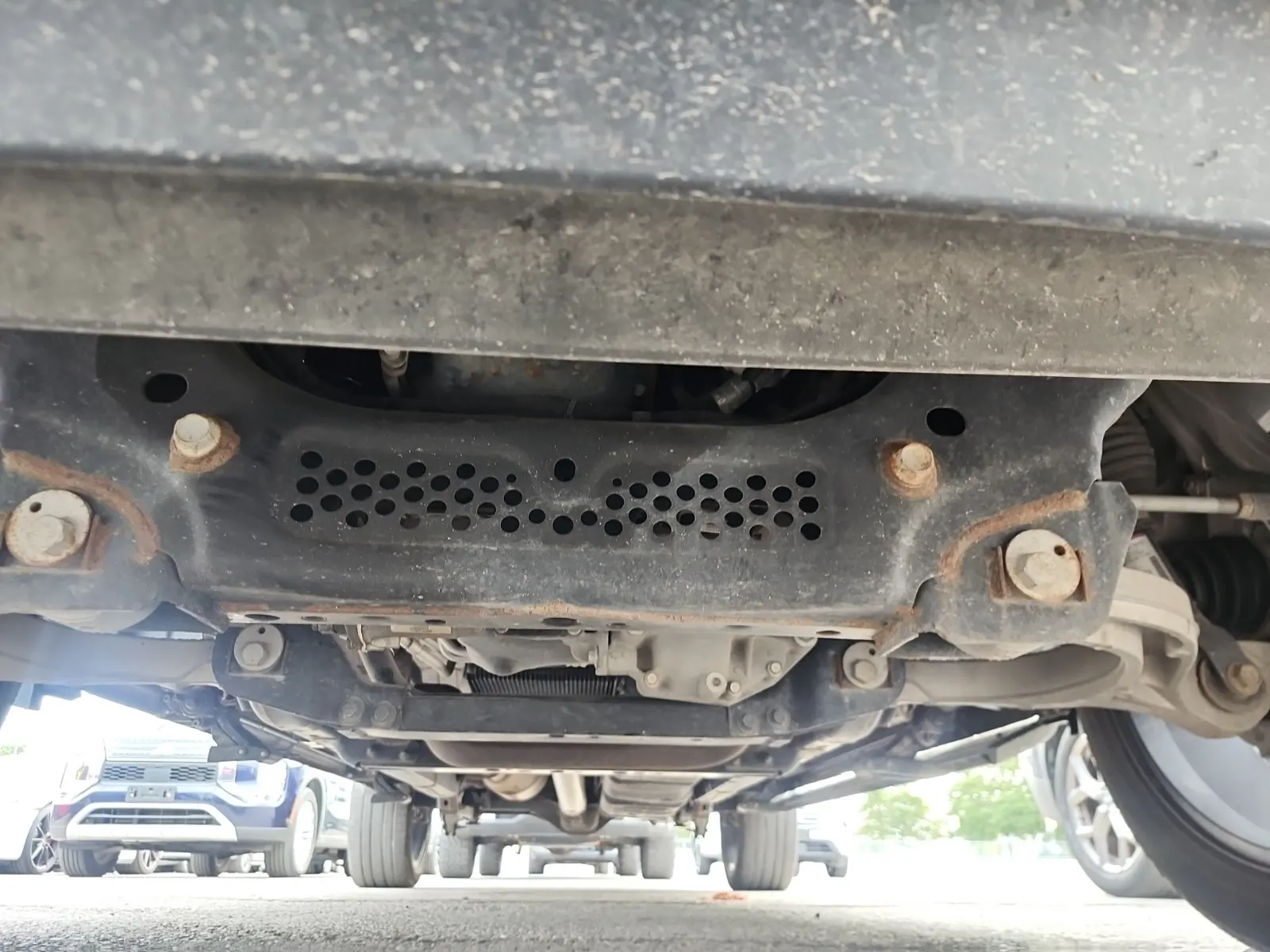 Undercarriage - Front Photo