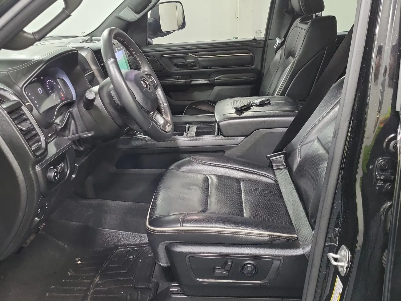 Front Interior Photo
