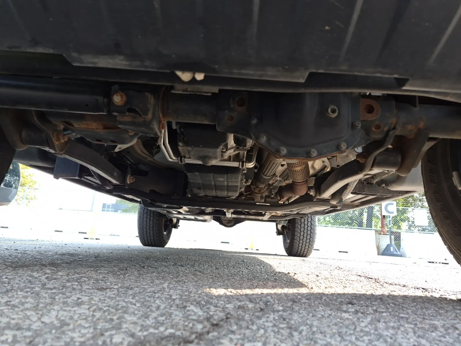Undercarriage - Front Photo