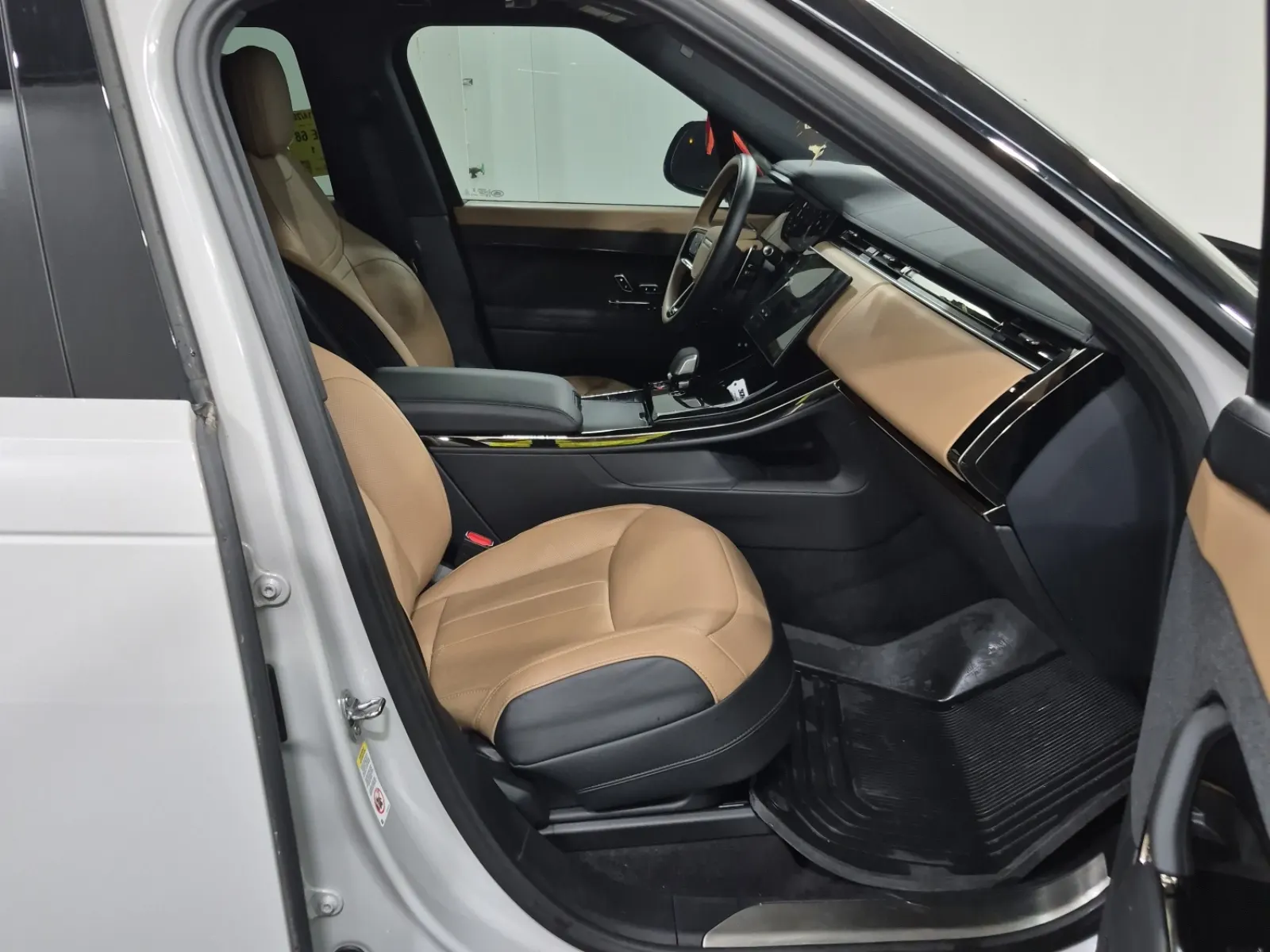 Right Side Interior Photo