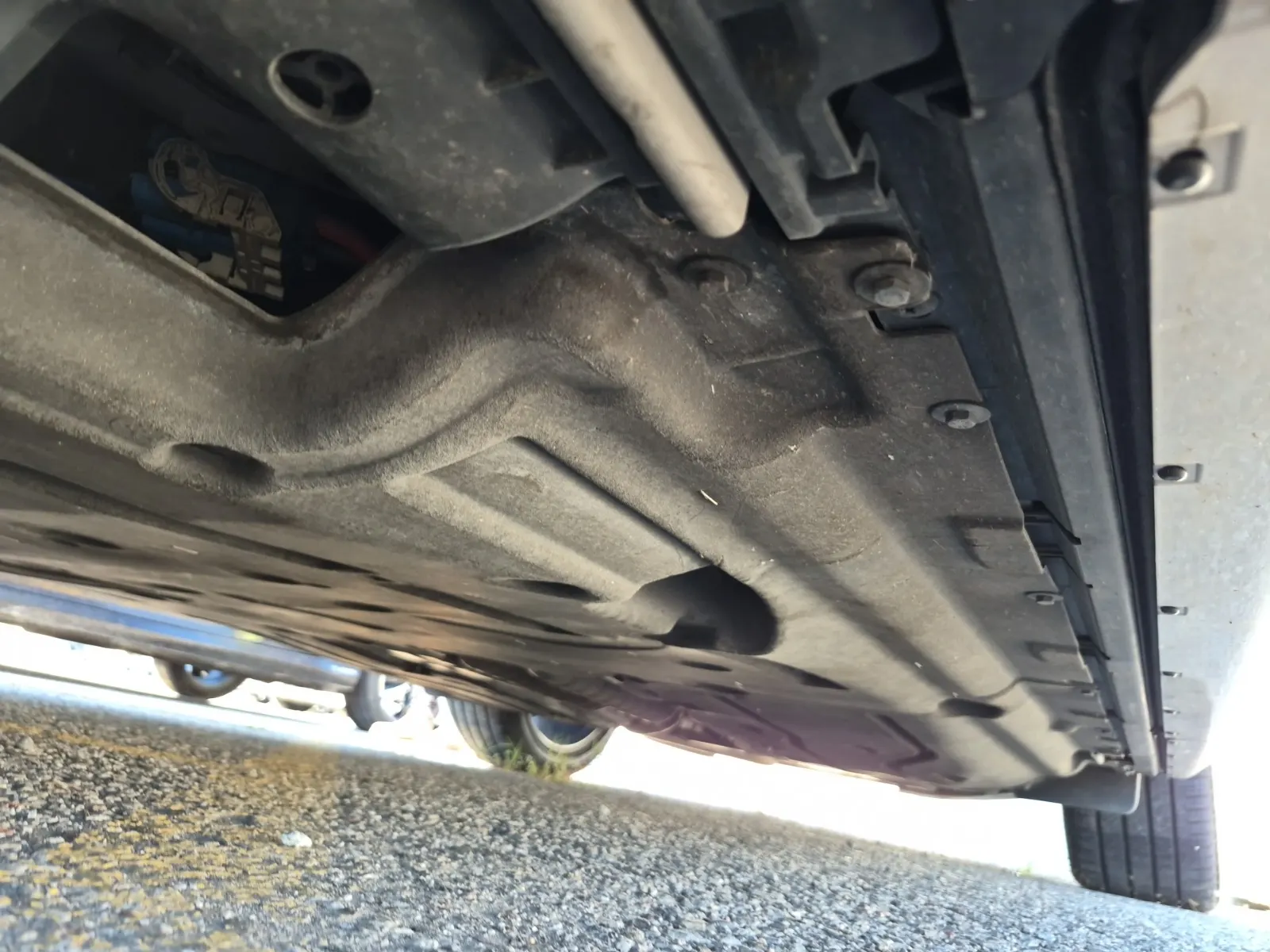 Undercarriage - Driver Photo