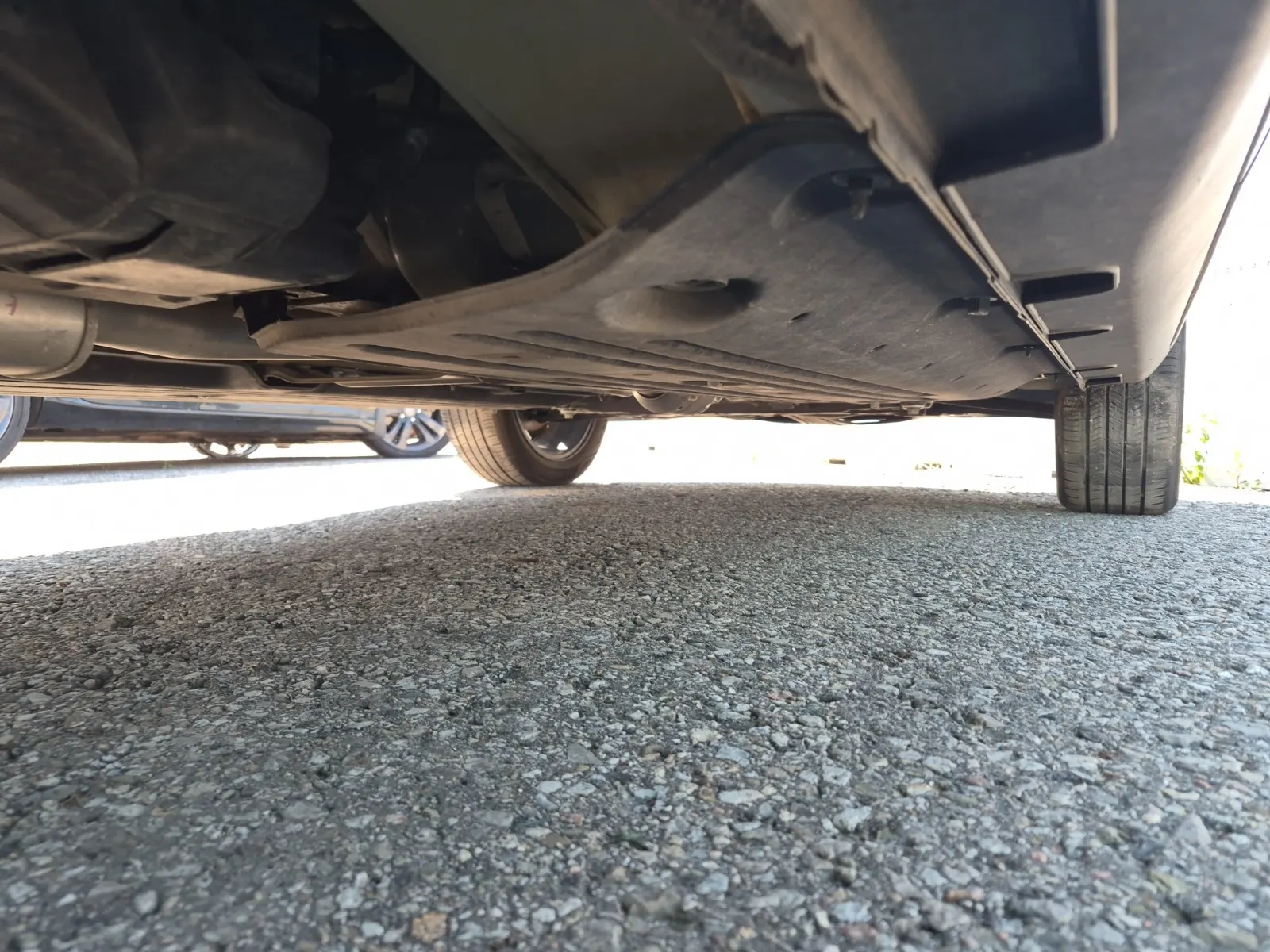 Undercarriage - Passenger Photo