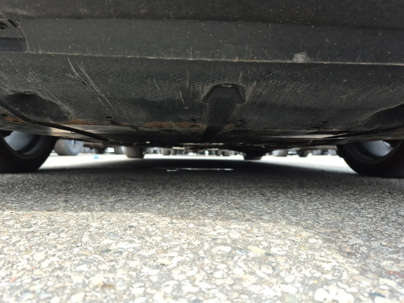 Undercarriage - Front Photo