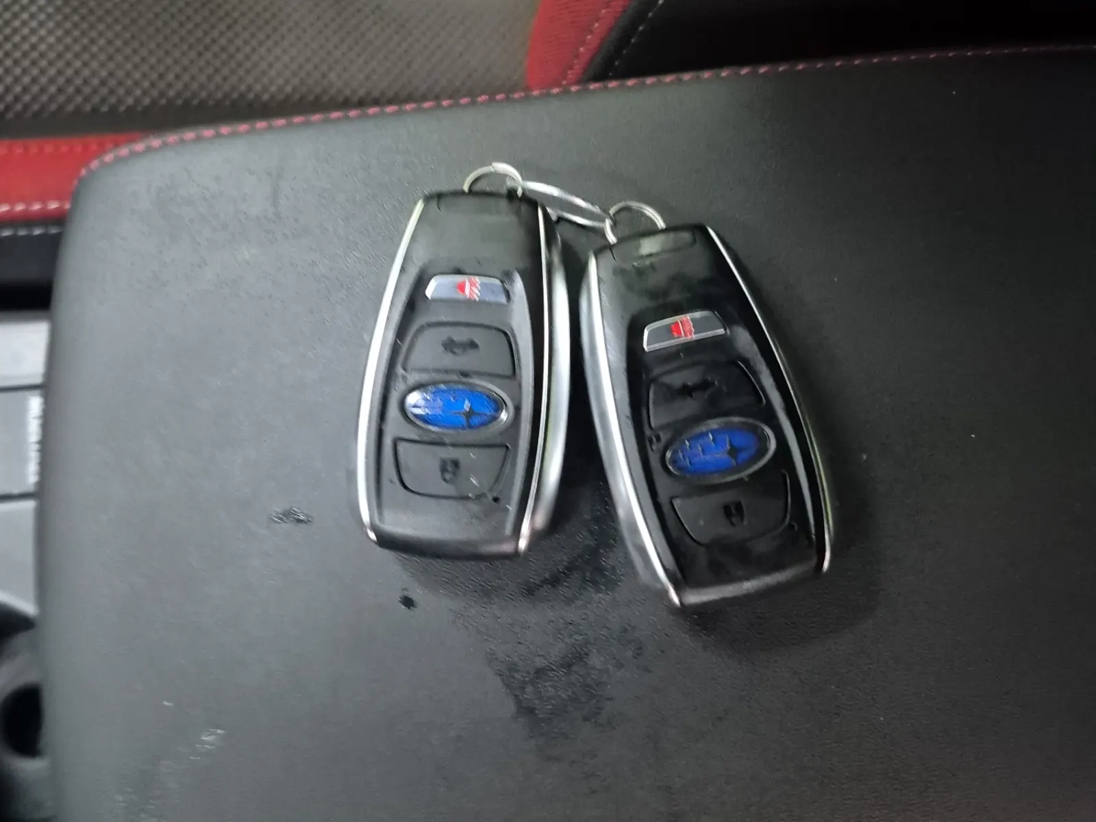 Keys/Fobs/Manual Photo