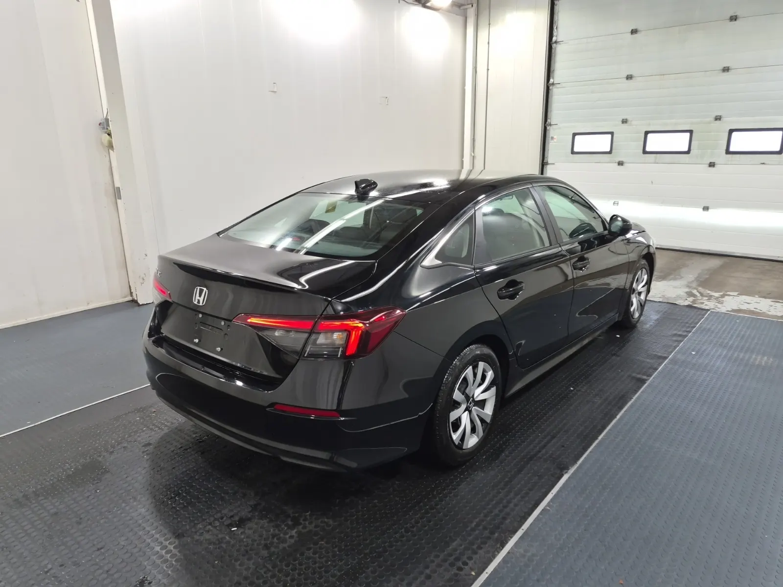 Passenger Rear 3/4 Photo