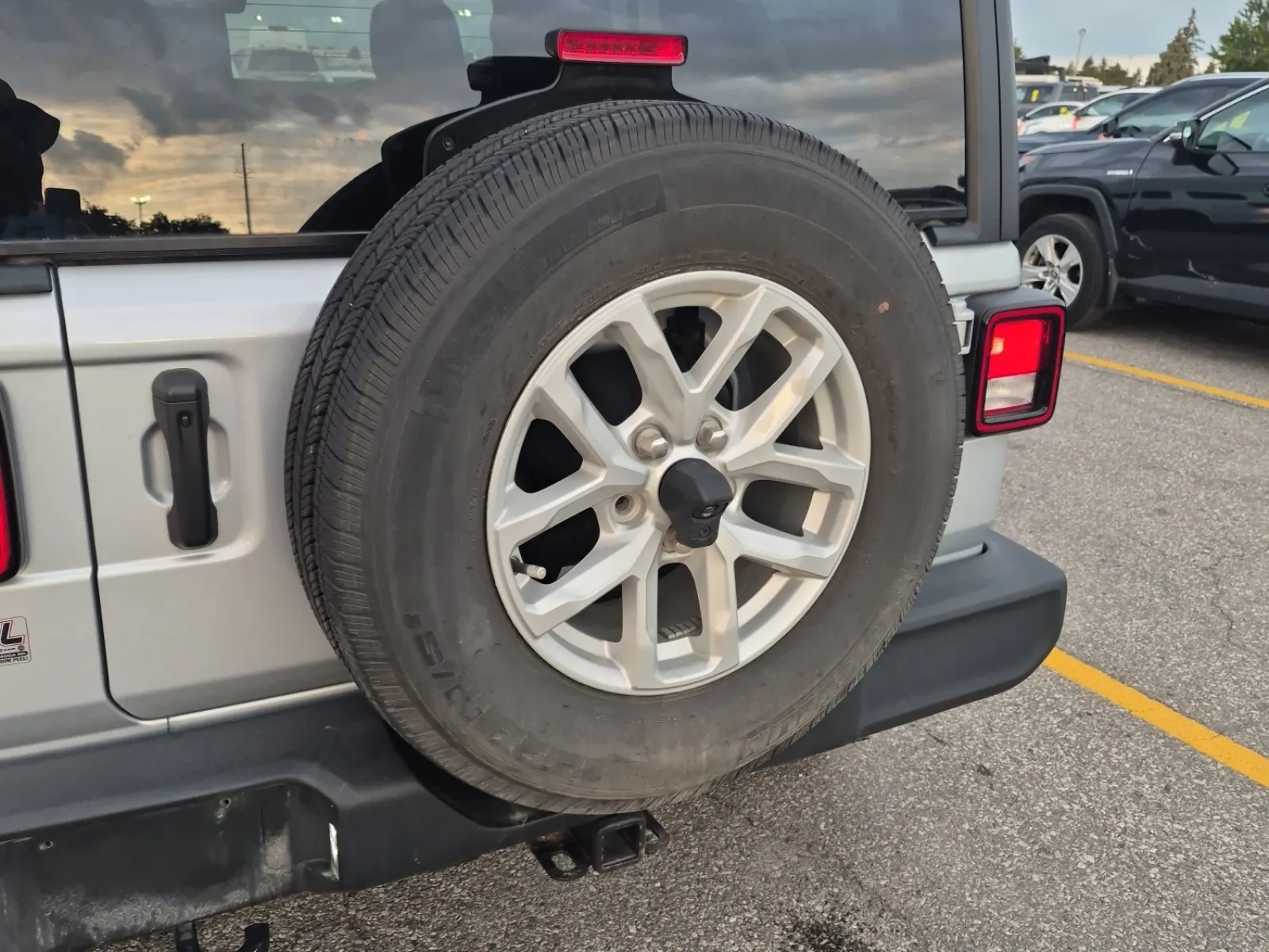 Spare Tire & Wheel Photo