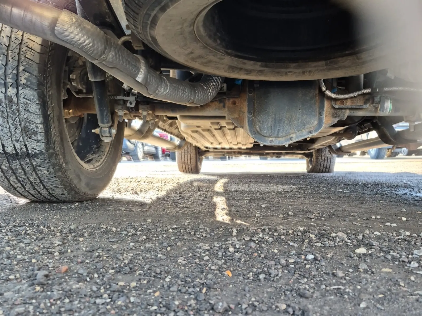 Undercarriage - Rear Photo
