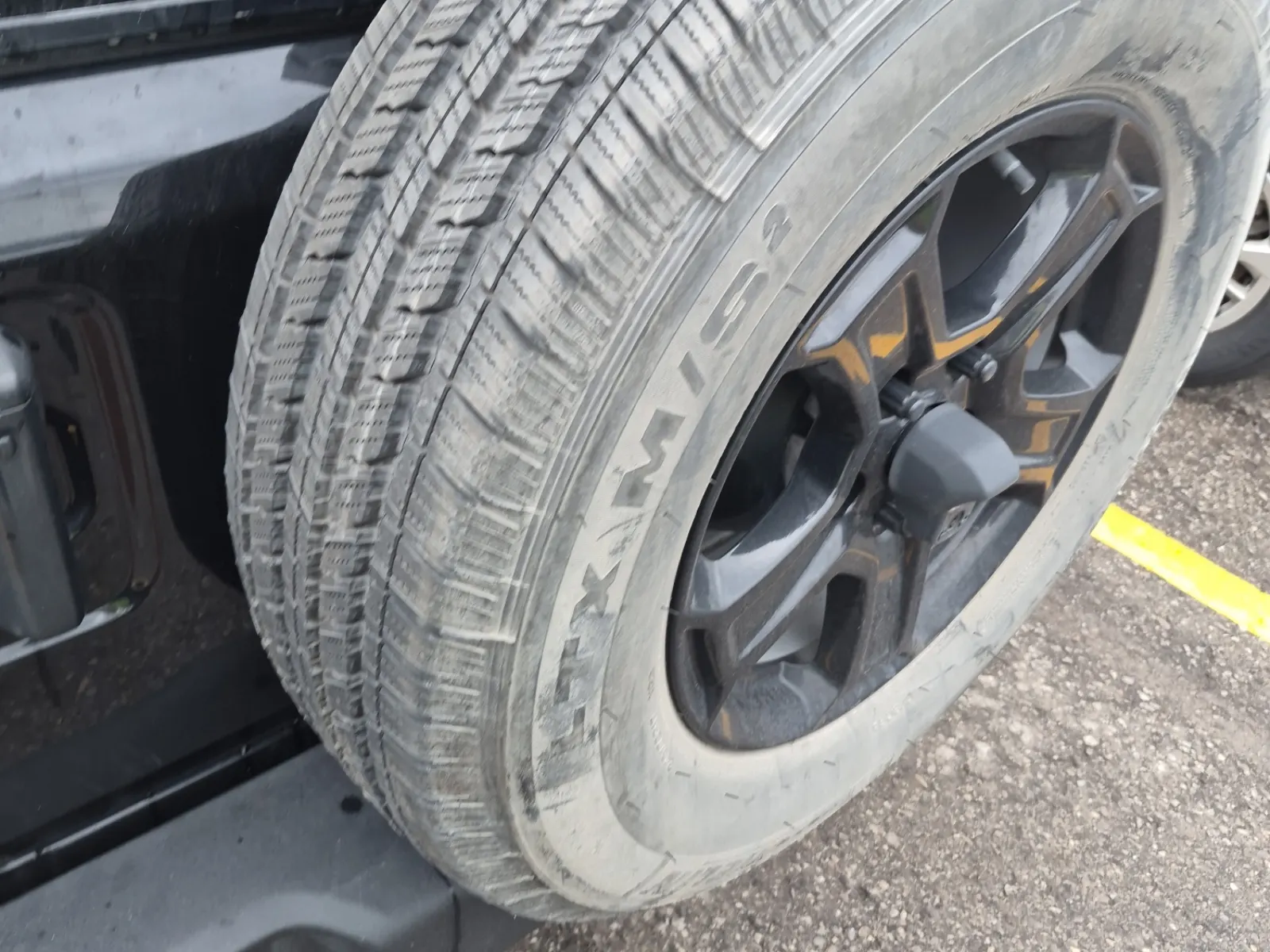 Spare Tire & Wheel Photo
