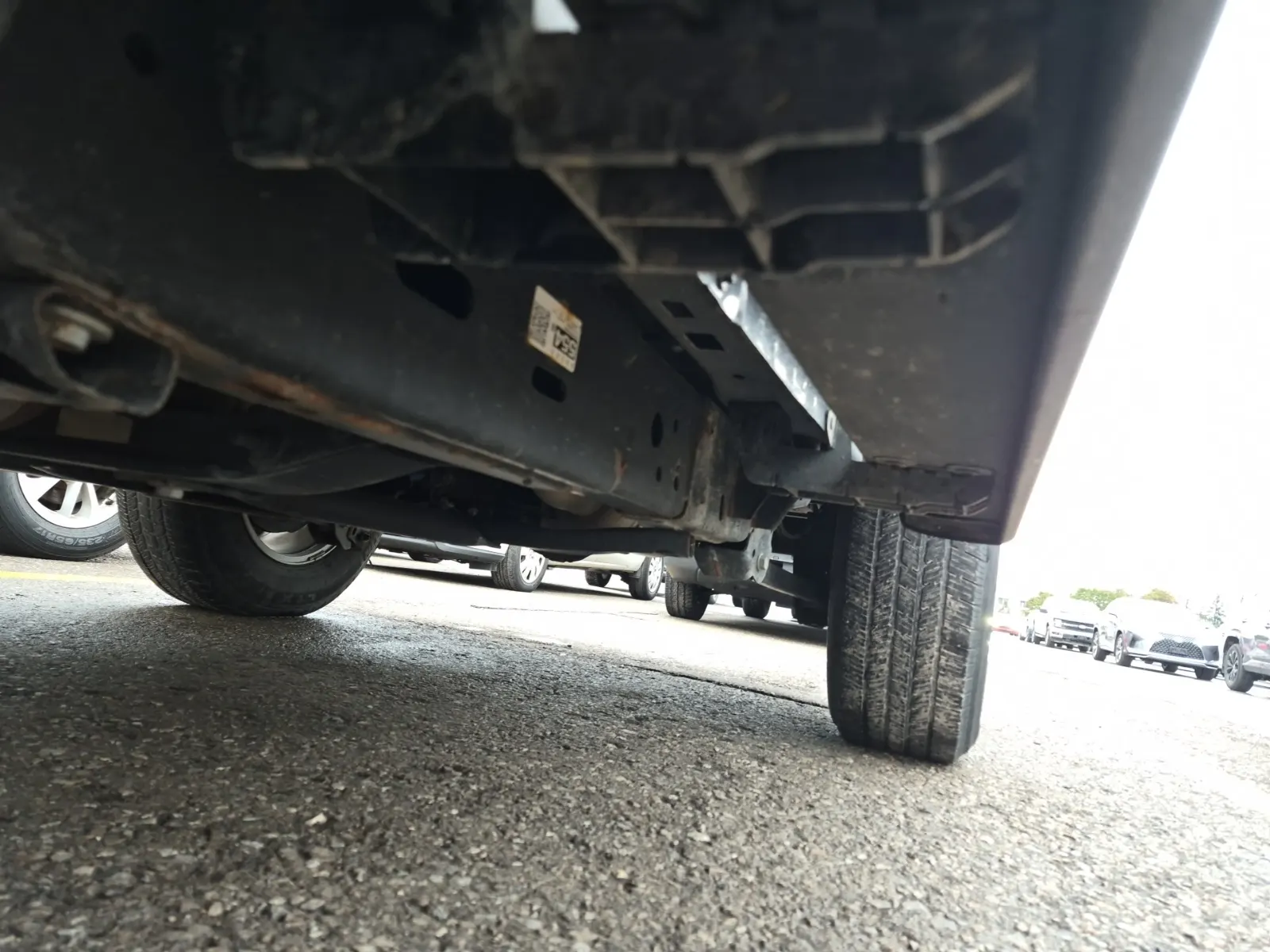 Undercarriage - Driver Photo
