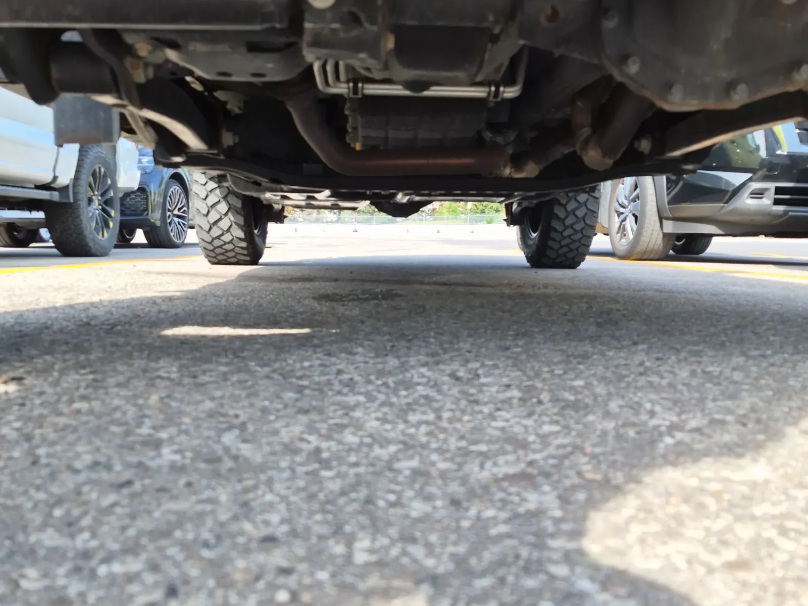 Undercarriage - Front Photo