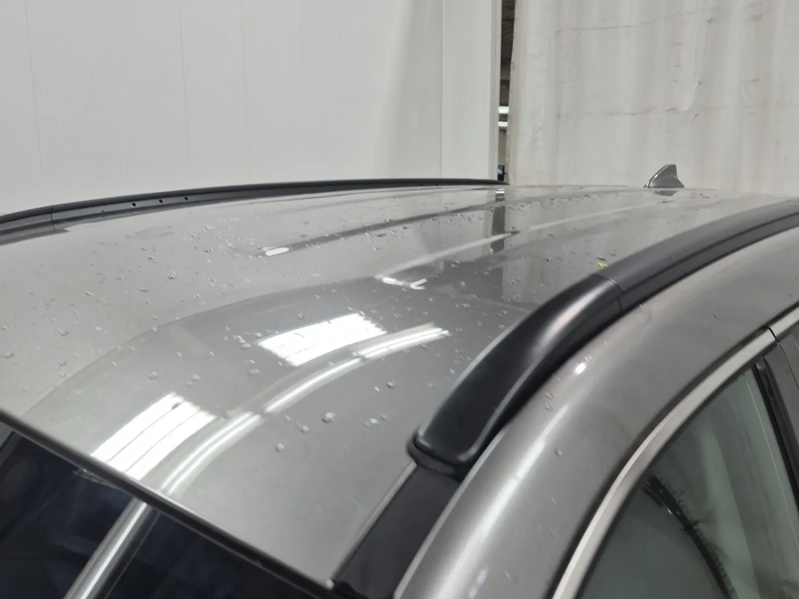 Exterior Roof Photo