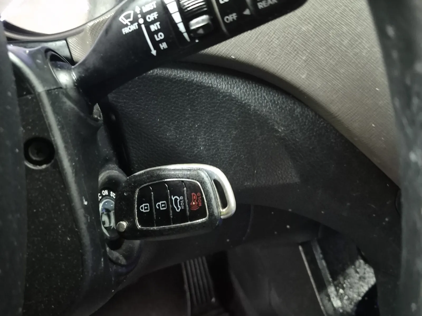 Keys/Fobs/Manual Photo