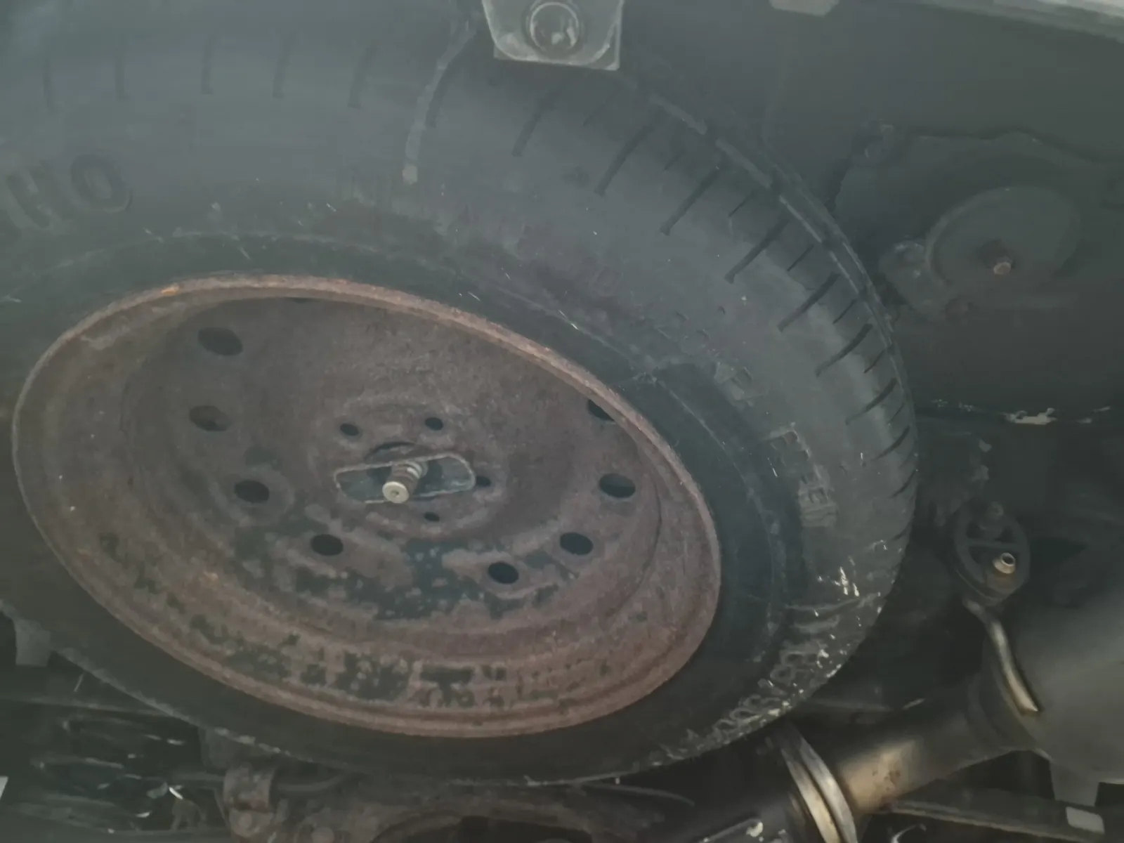 Spare Tire & Wheel Photo