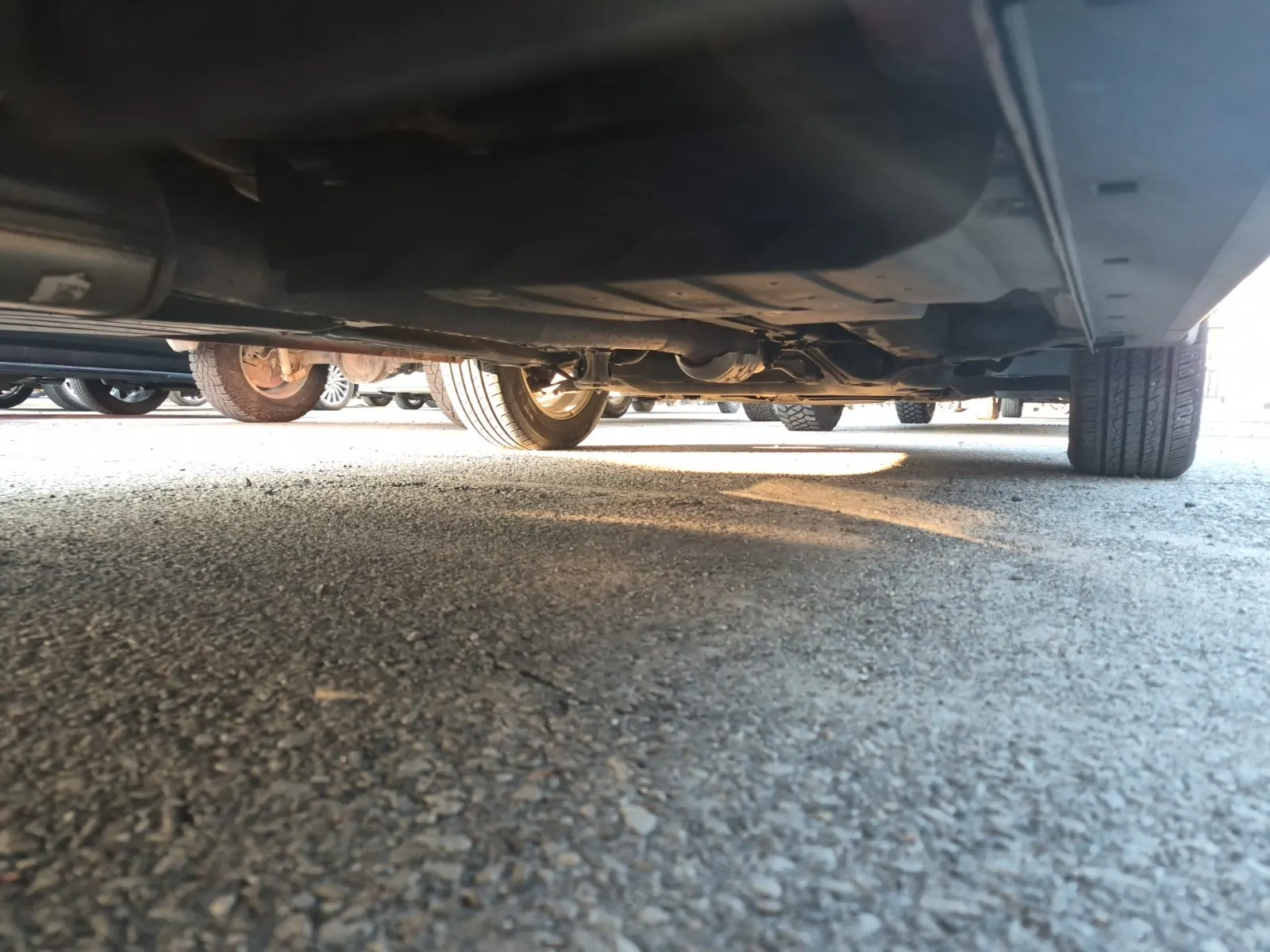 Undercarriage - Passenger Photo