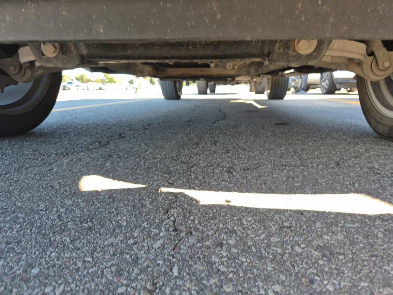 Undercarriage - Front Photo