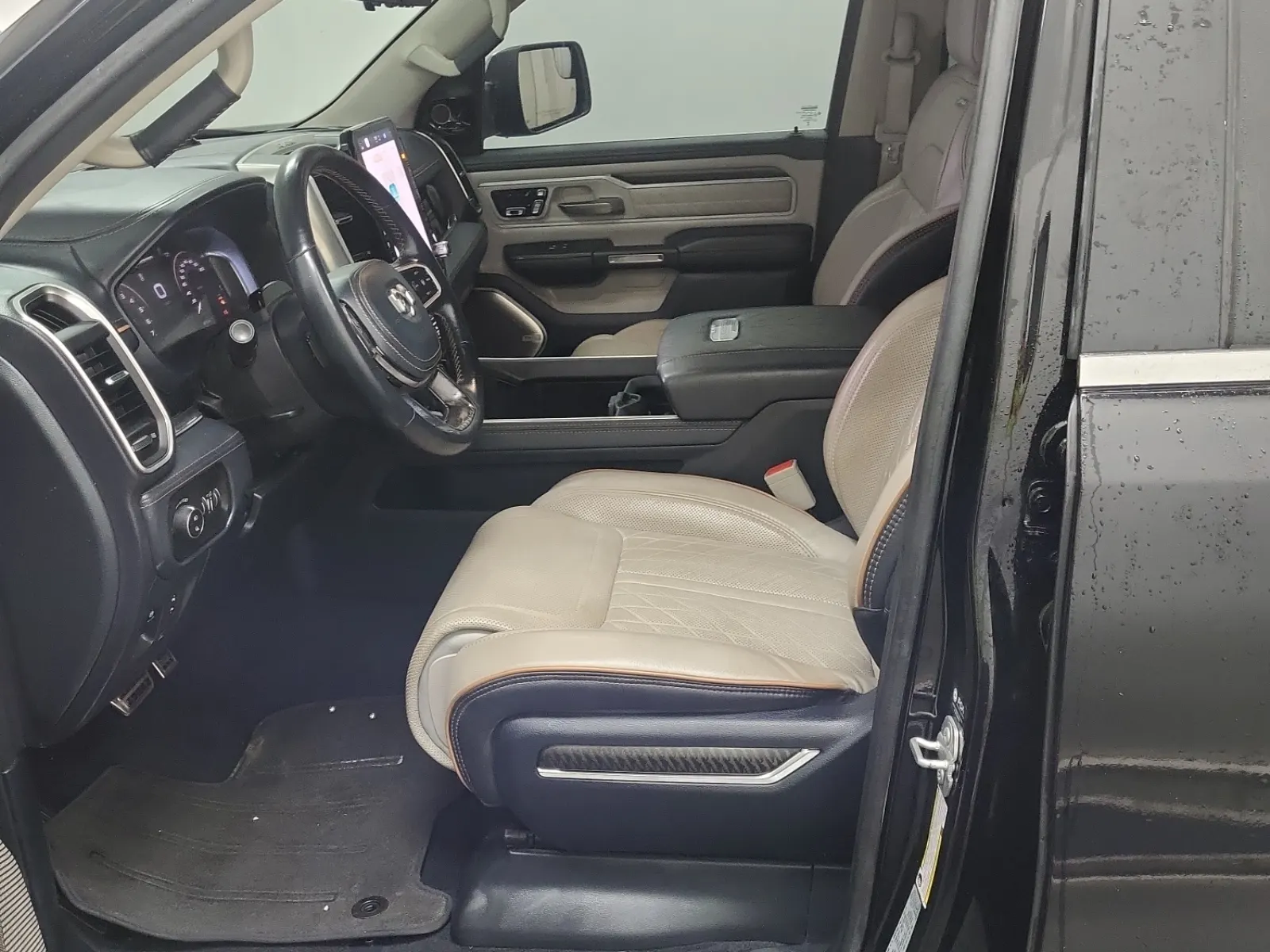 Front Interior Photo