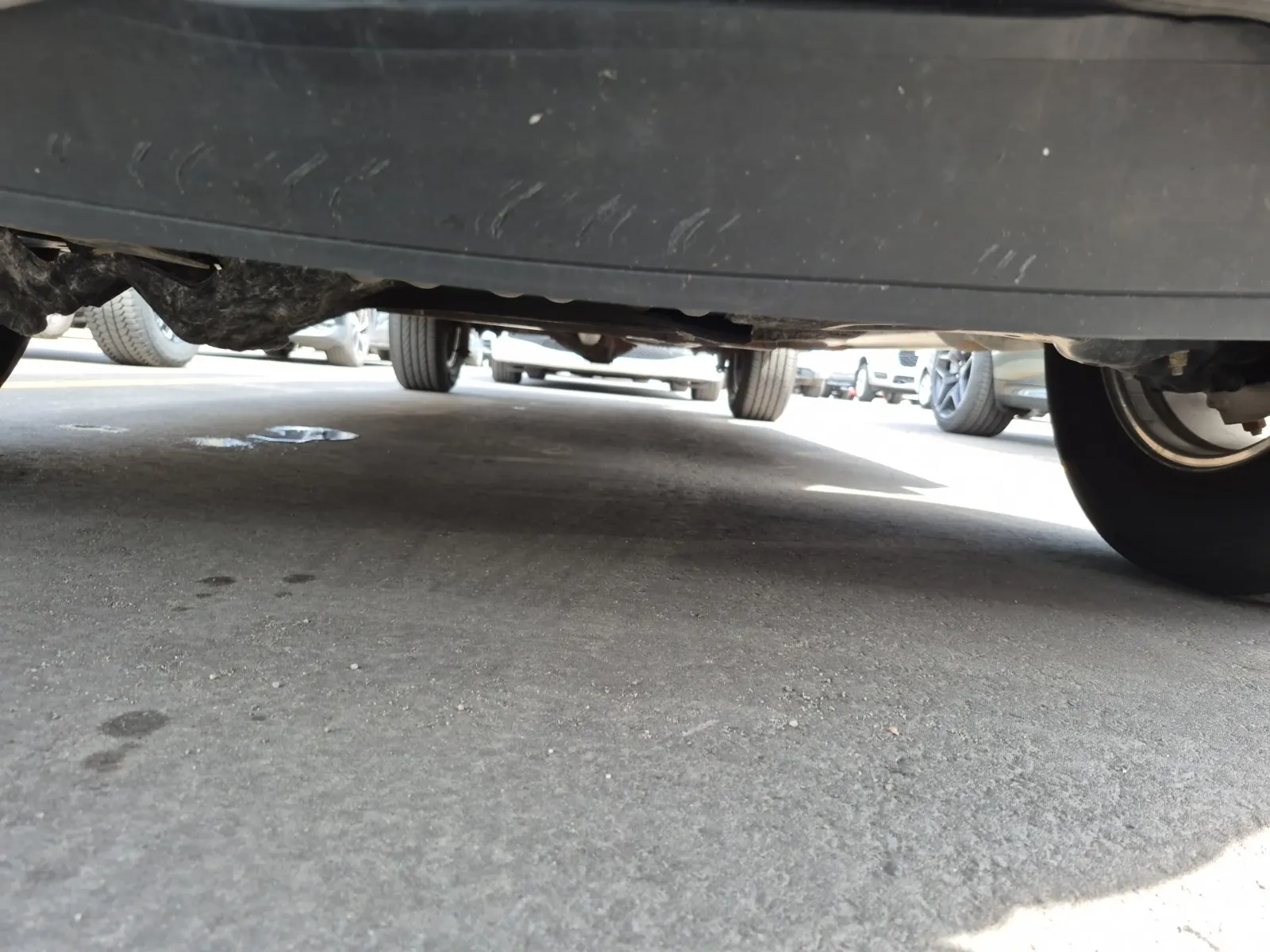 Undercarriage - Front Photo