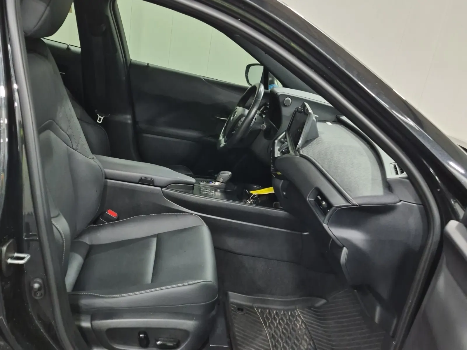 Right Side Interior Photo