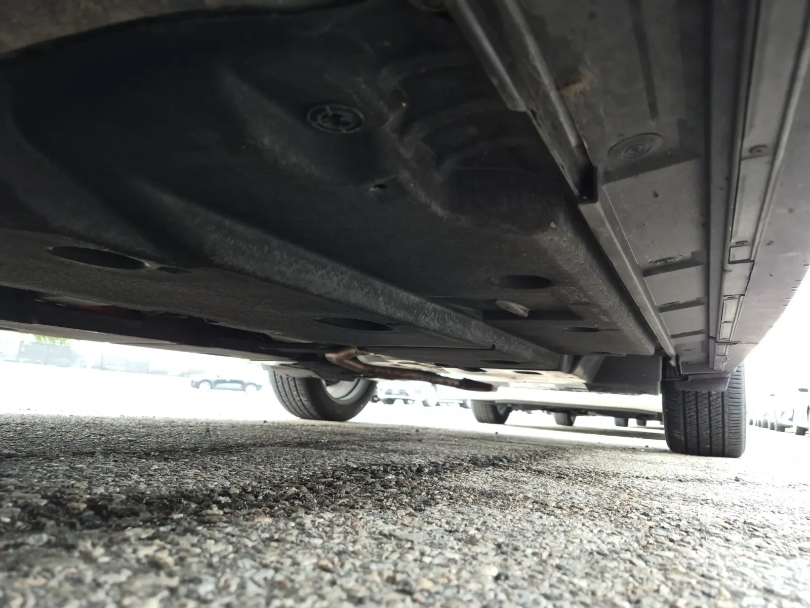 Undercarriage - Driver Photo