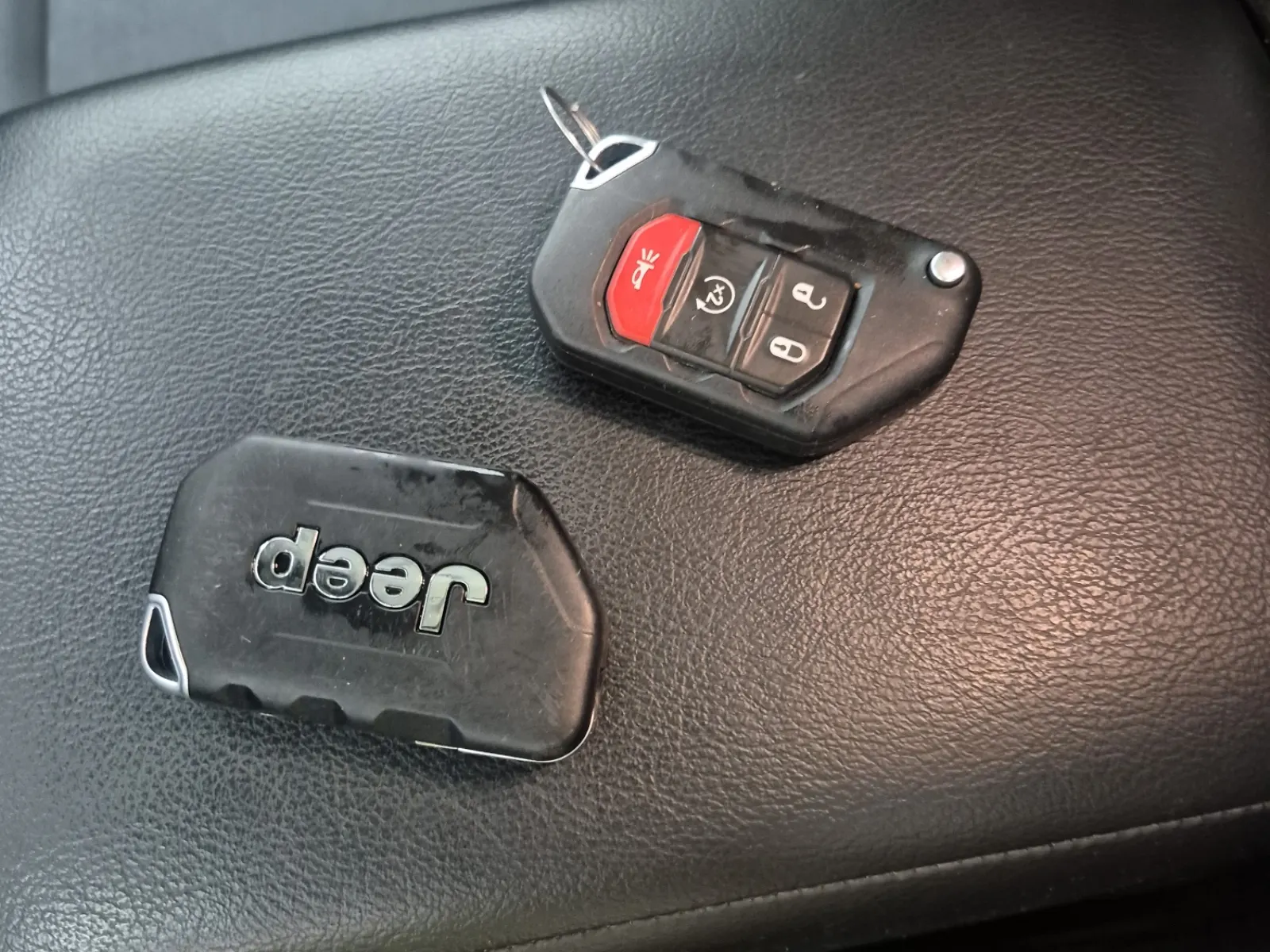 Keys/Fobs/Manual Photo