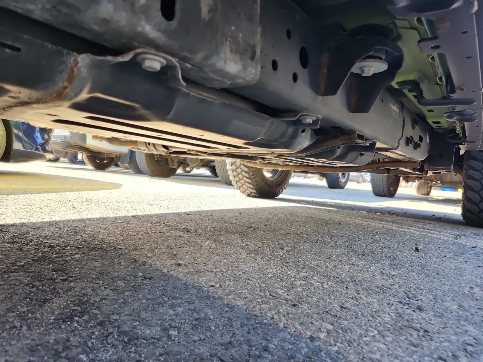 Undercarriage - Passenger Photo