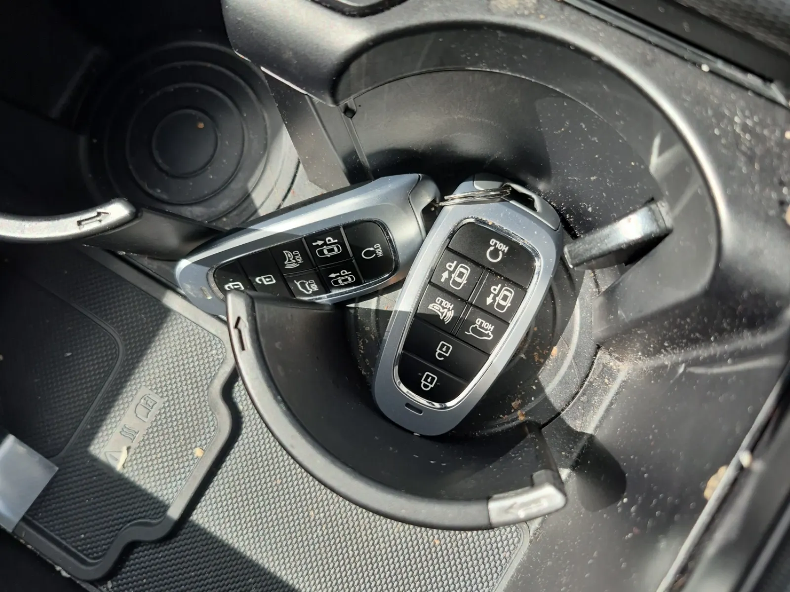 Keys/Fobs/Manual Photo