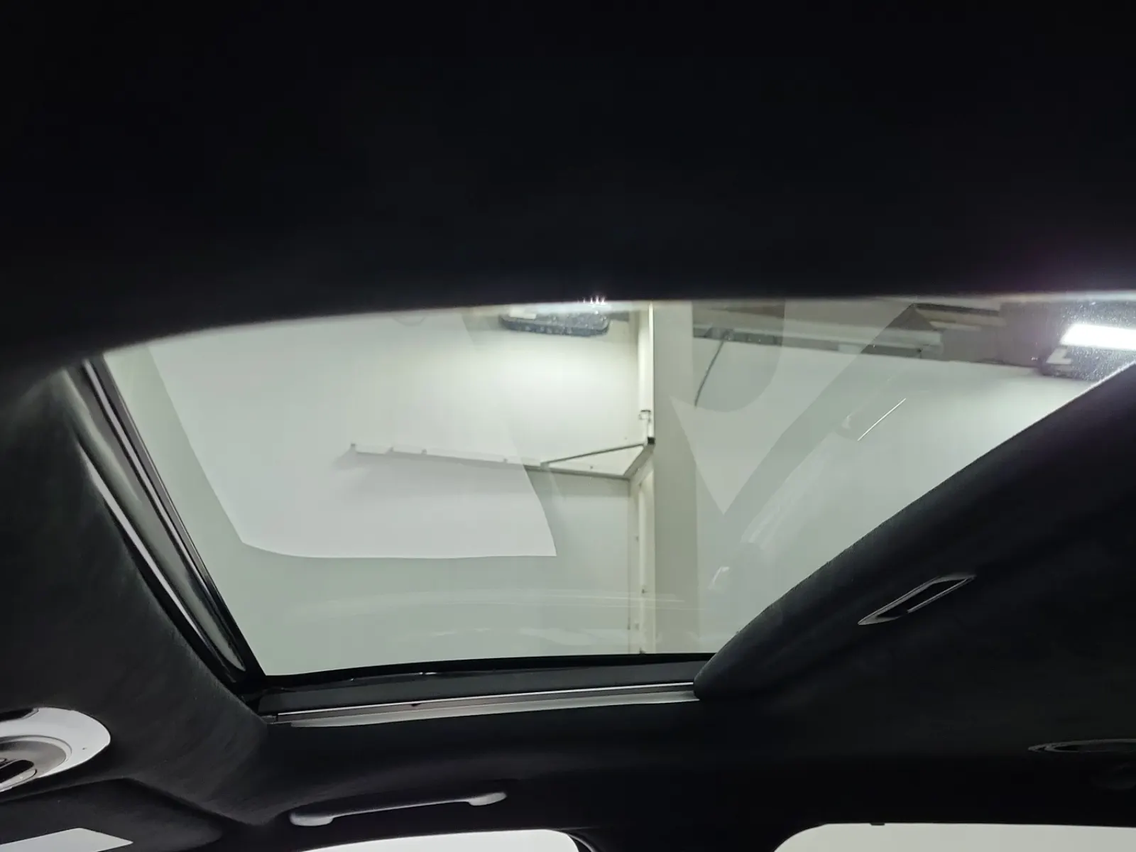 Interior Roof Photo
