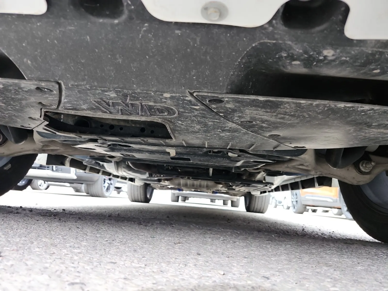 Undercarriage - Front Photo