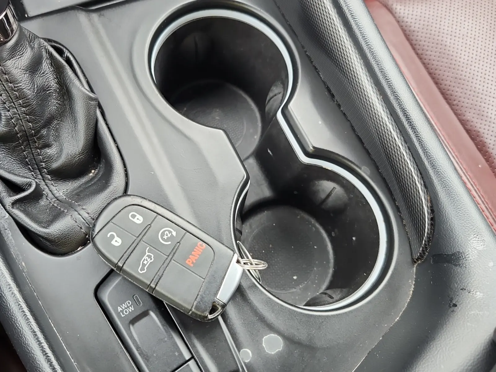 Keys/Fobs/Manual Photo