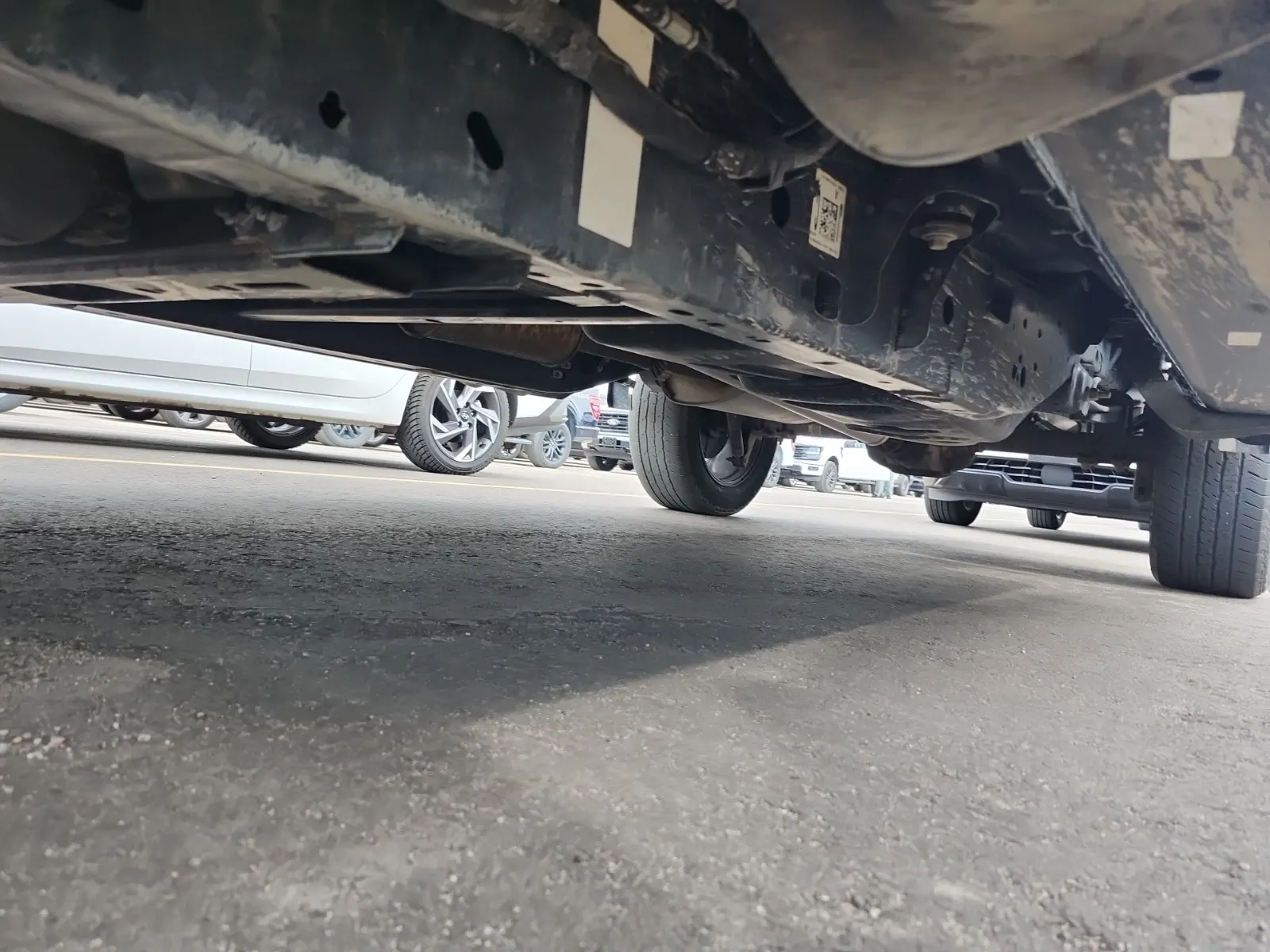 Undercarriage - Driver Photo