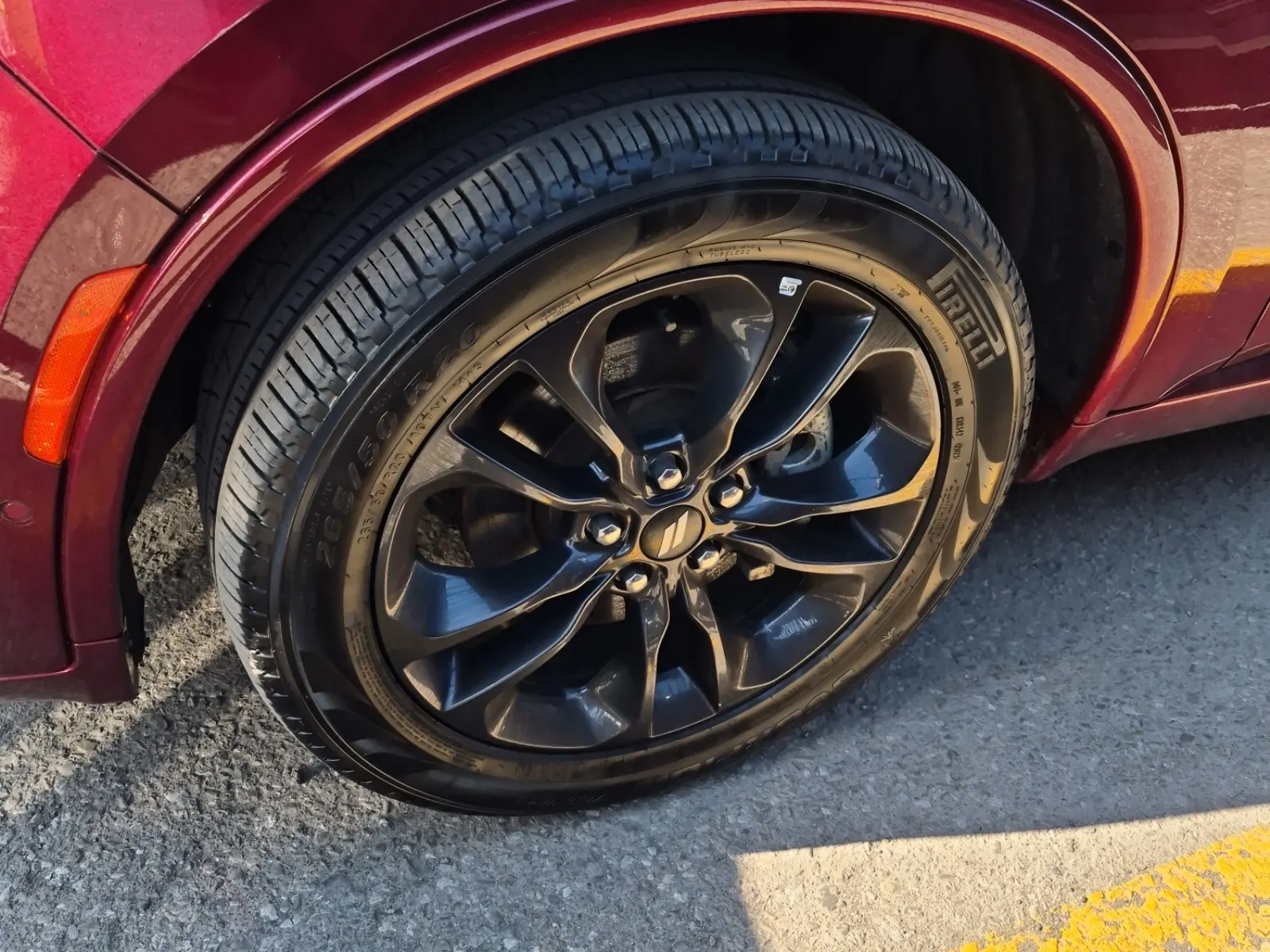 Front driver wheel/tire photo